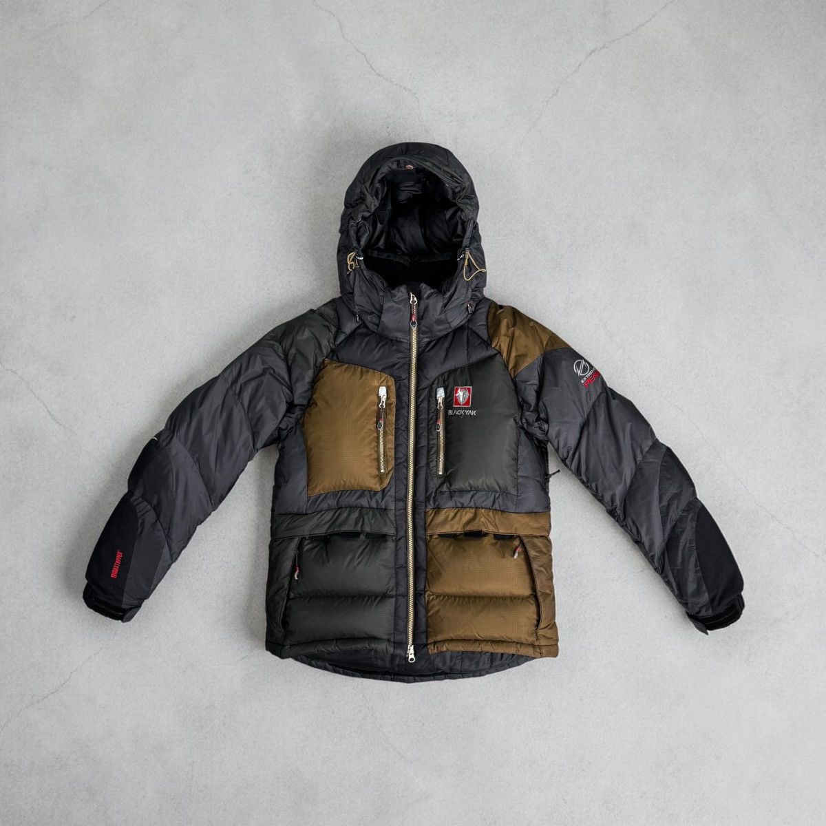 BLACKYAK Black Yak Namaste Extreme Peak Puffer Down Jacket Gorpcore Size US S / EU 44-46 / 1 - 1 Thumbnail