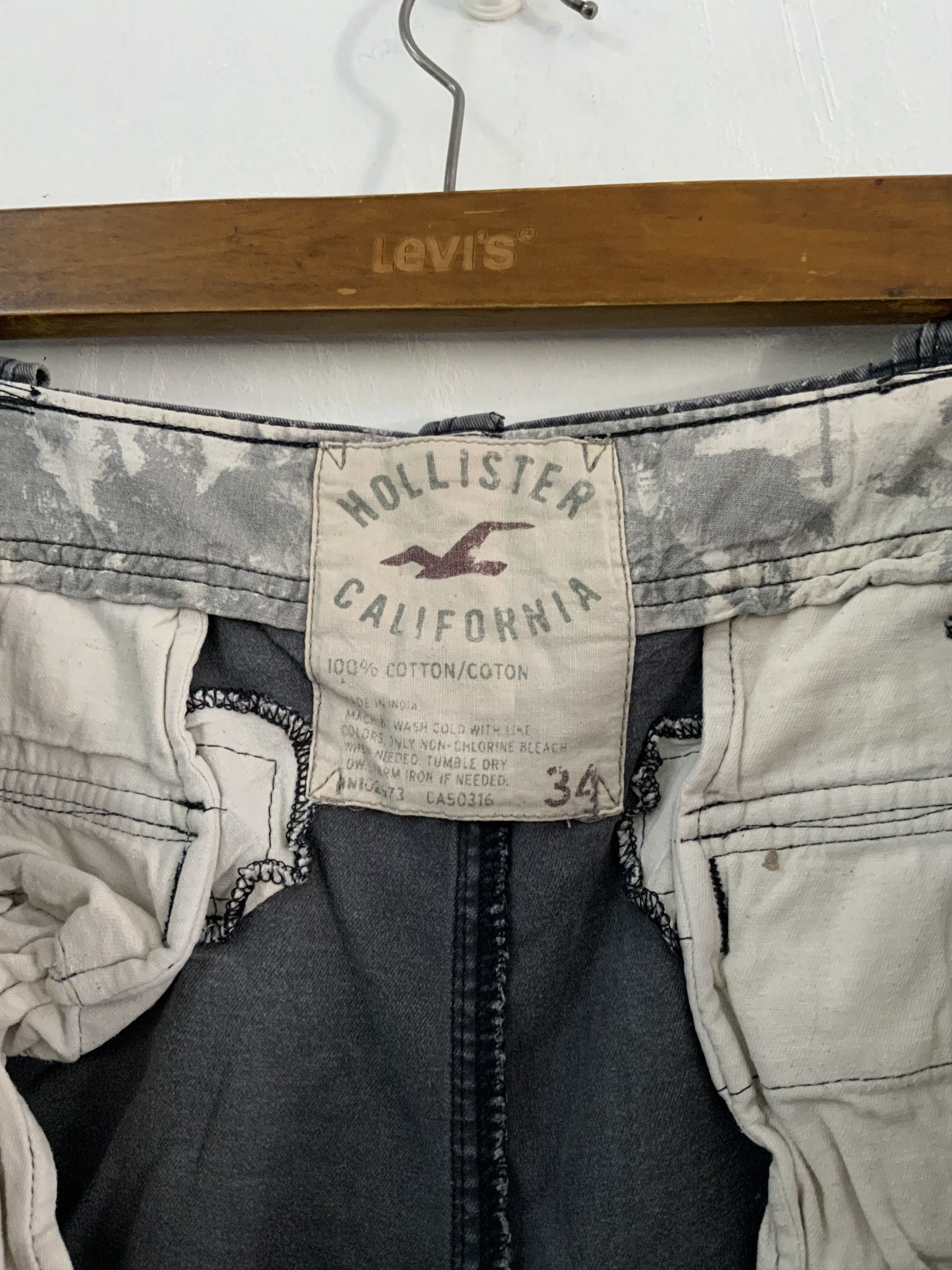 Hollister Hollister Fade Shorts Size US 34 / EU 50 - 8 Thumbnail