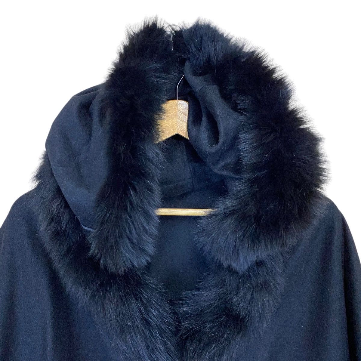 Japanese Brand RACOON FUR PONCHO Size US M / EU 48-50 / 2 - 4 Thumbnail