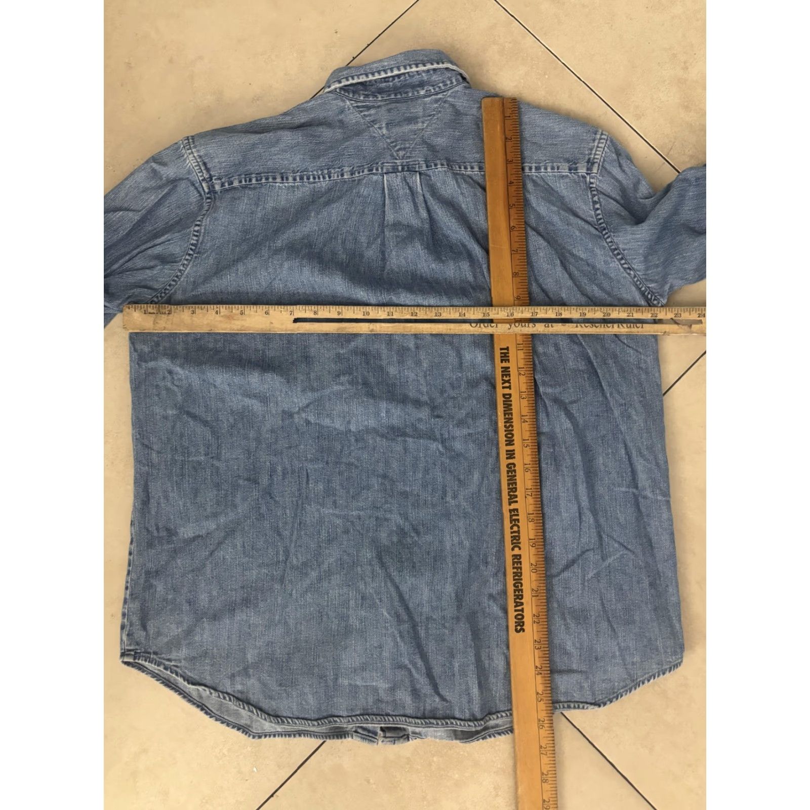 Tommy Hilfiger VINTAGE Tommy Hilfiger Tommy Jeans Shirt Womens XL Blue Denim Long Sleeve Button Front Size XL / US 12-14 / IT 48-50 - 6 Thumbnail