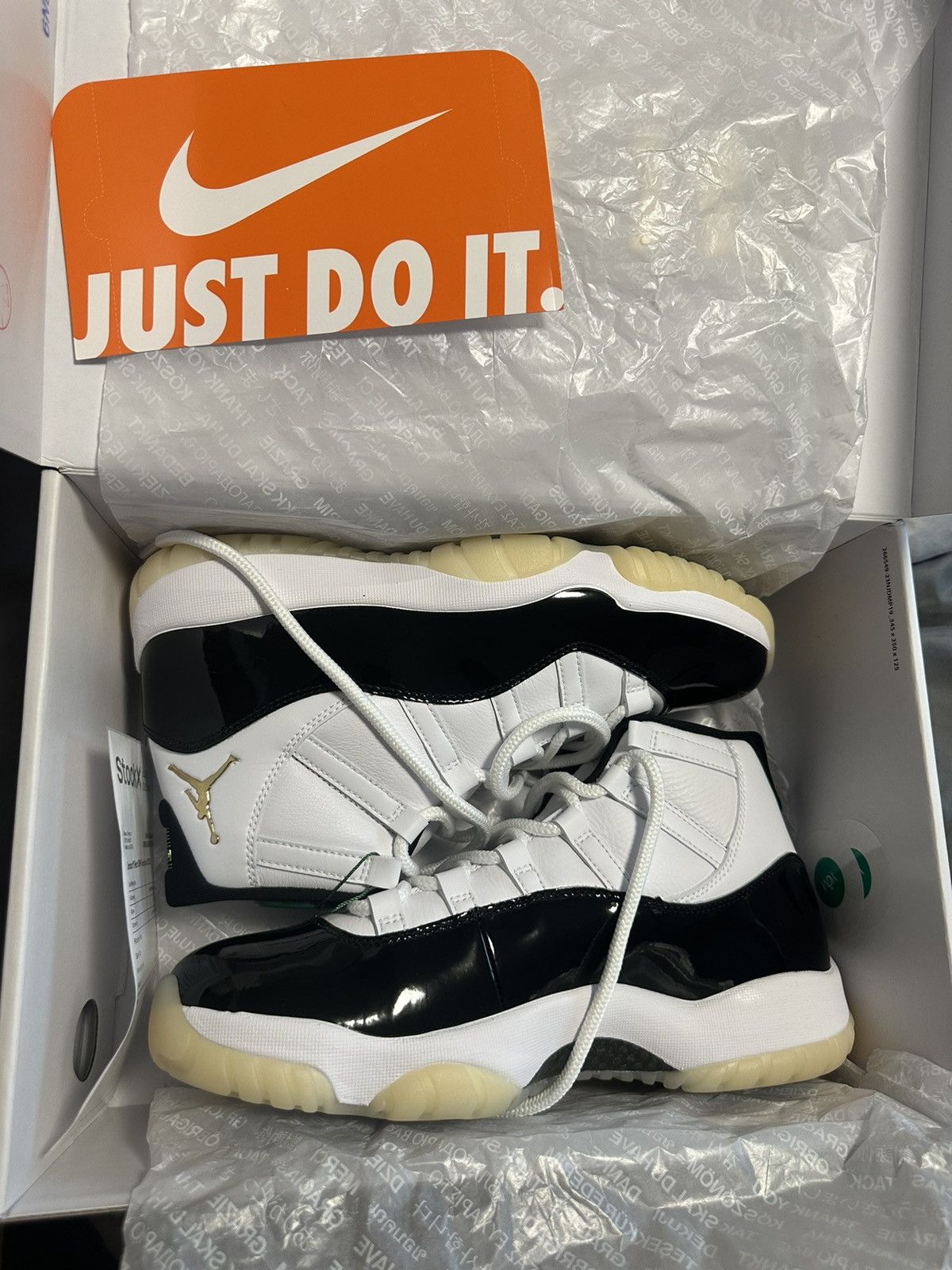 Jordan Brand × Nike Jordan 11 Retro - DMP Gratitude (2023) Size US 10.5 / EU 43-44 - 8 Thumbnail