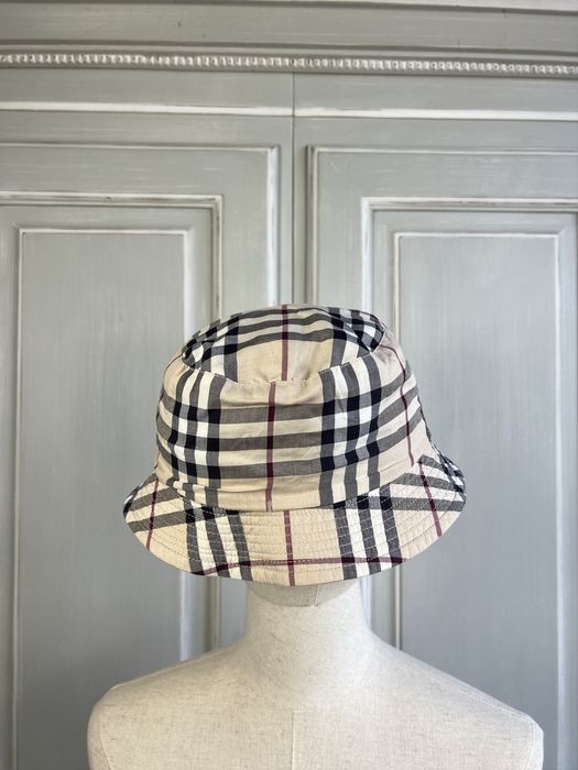 Burberry bucket hat outlet grailed