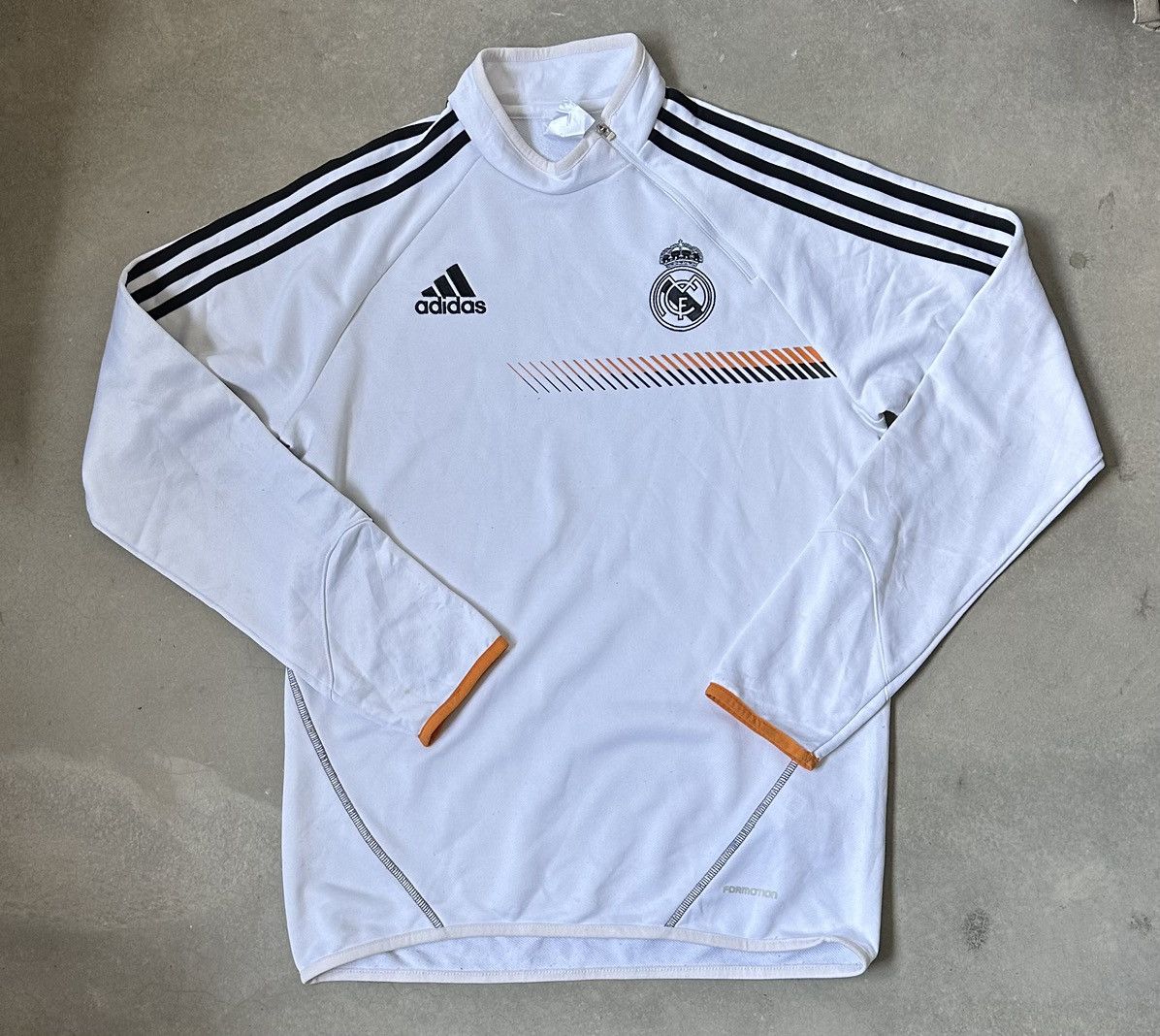 Adidas REAL MADRID TRAINING TOP 2013-2014 Size US M / EU 48-50 / 2 - 1 Thumbnail