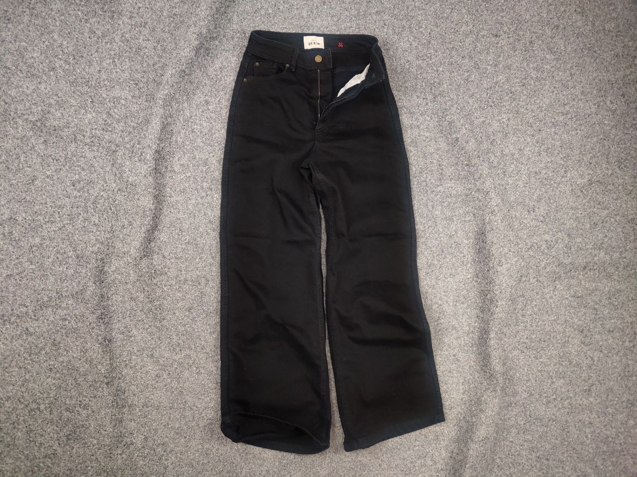 Sezane Sezane denim Le crop Black Wide Leg Minimalist Design Jeans Size 26" / US 2 / IT 38 - 1 Thumbnail