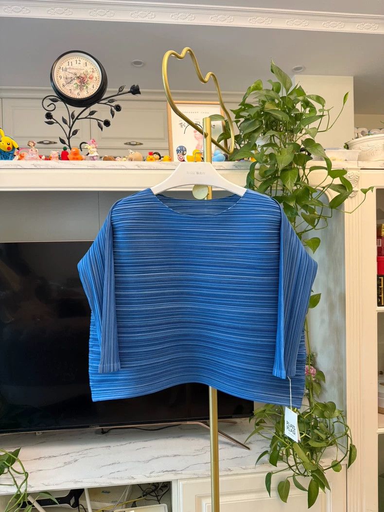 Other Issey Miyake size:one size Blue striped spring top Size S / US 4 / IT 40 - 1 Thumbnail
