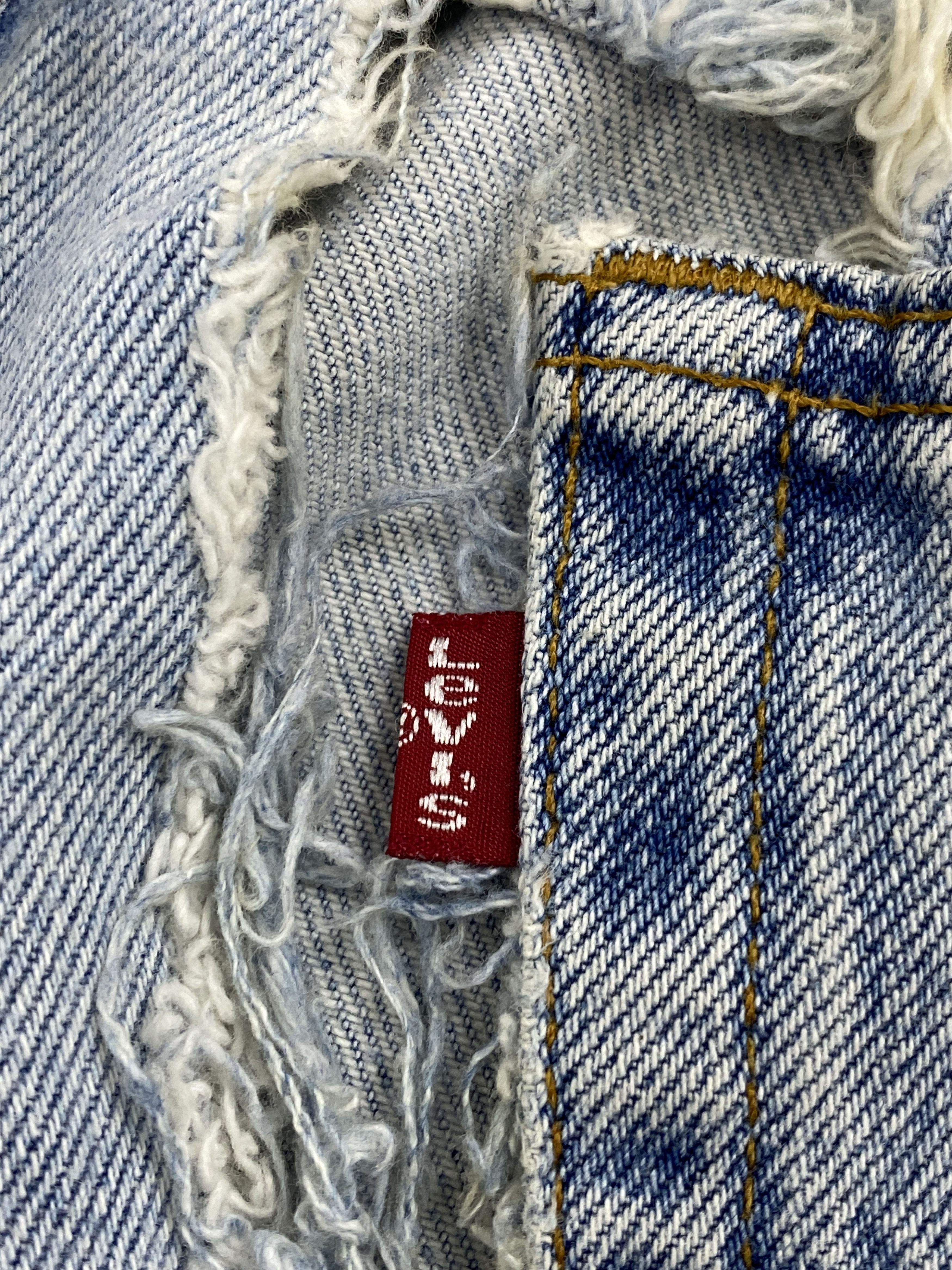 Levi's × Vintage Light Washed Vintage 90s Levi's 505 Denim Jeans Size US 37 - 6 Thumbnail