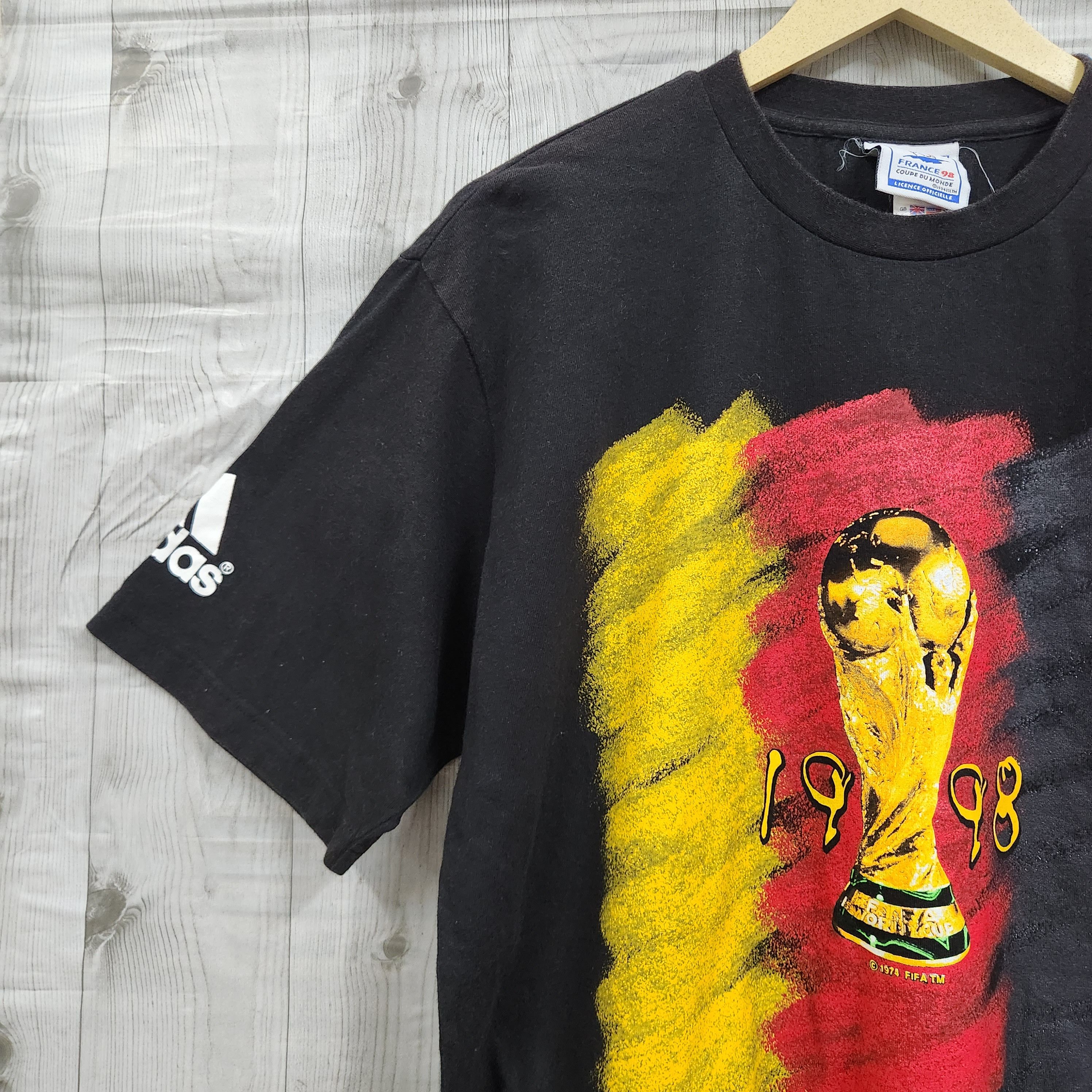 Adidas Vintage FIFA World Cup France 98 Adidas TShirt Size US L / EU 52-54 / 3 - 10 Thumbnail