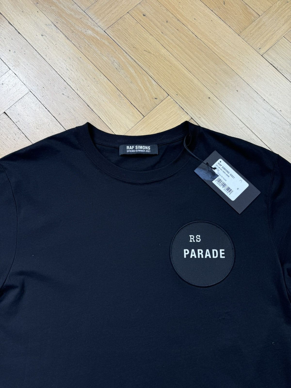 Raf Simons Raf Simons SS21 “RS Parade” Patched Tee Size US S / EU 44-46 / 1 - 3 Thumbnail