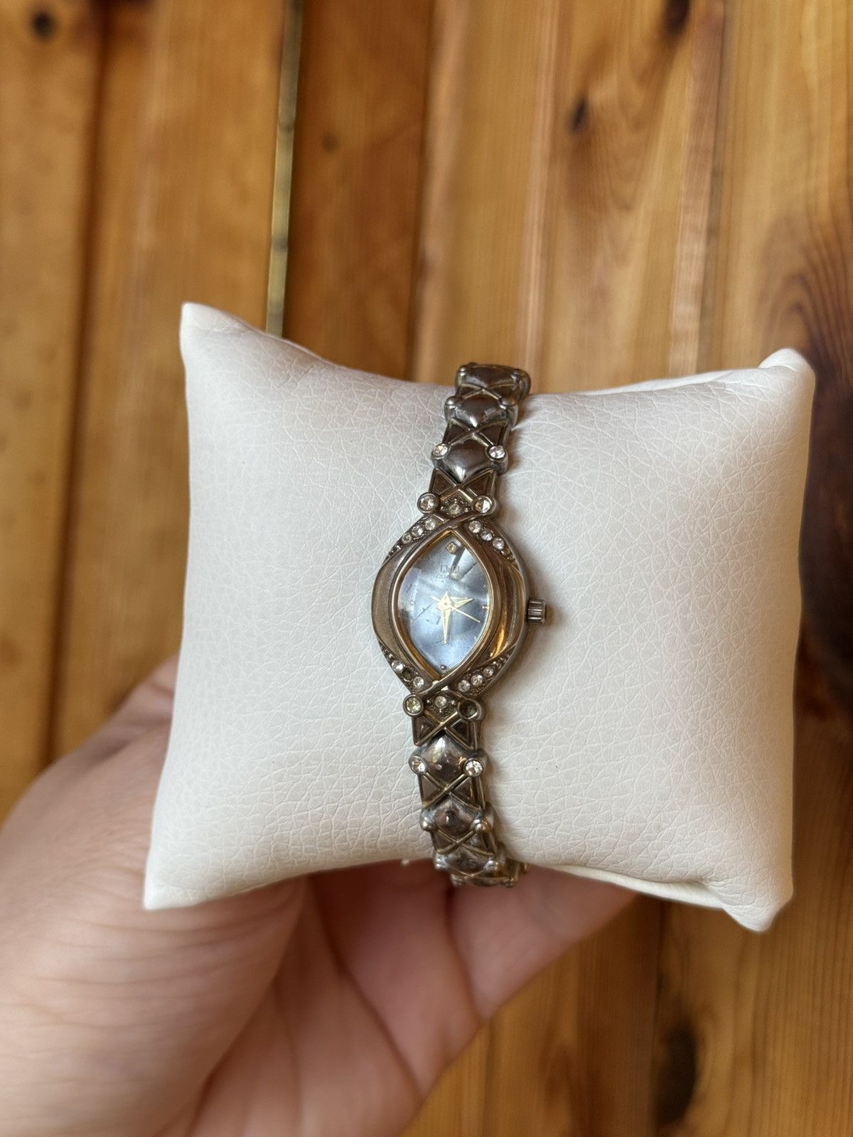Japanese Brand × Vintage 🌹Vintage Japanese brand Q&Q awesome 90s watch Size ONE SIZE - 1 Thumbnail