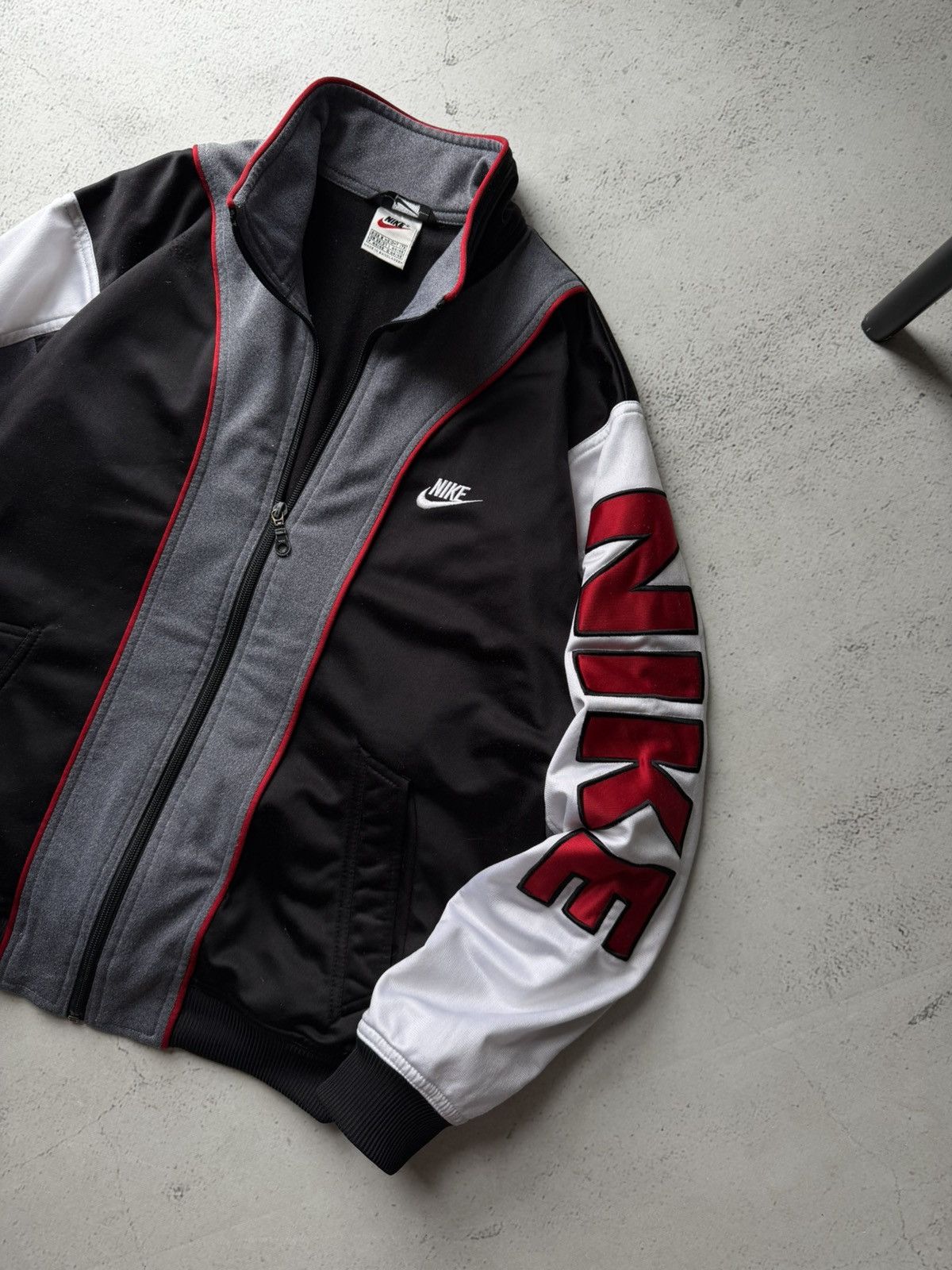 Nike Nike Vintage Big Logo Sport Mens S Zip Track Jacket Size US S / EU 44-46 / 1 - 10 Thumbnail