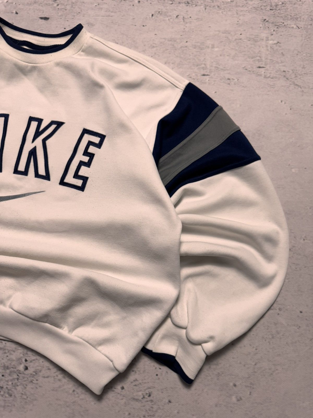 Nike × Vintage NIKE VINTAGE CENTER LOGO OVERSIZE BOXY SWEATSHIRT Size US M / EU 48-50 / 2 - 4 Thumbnail