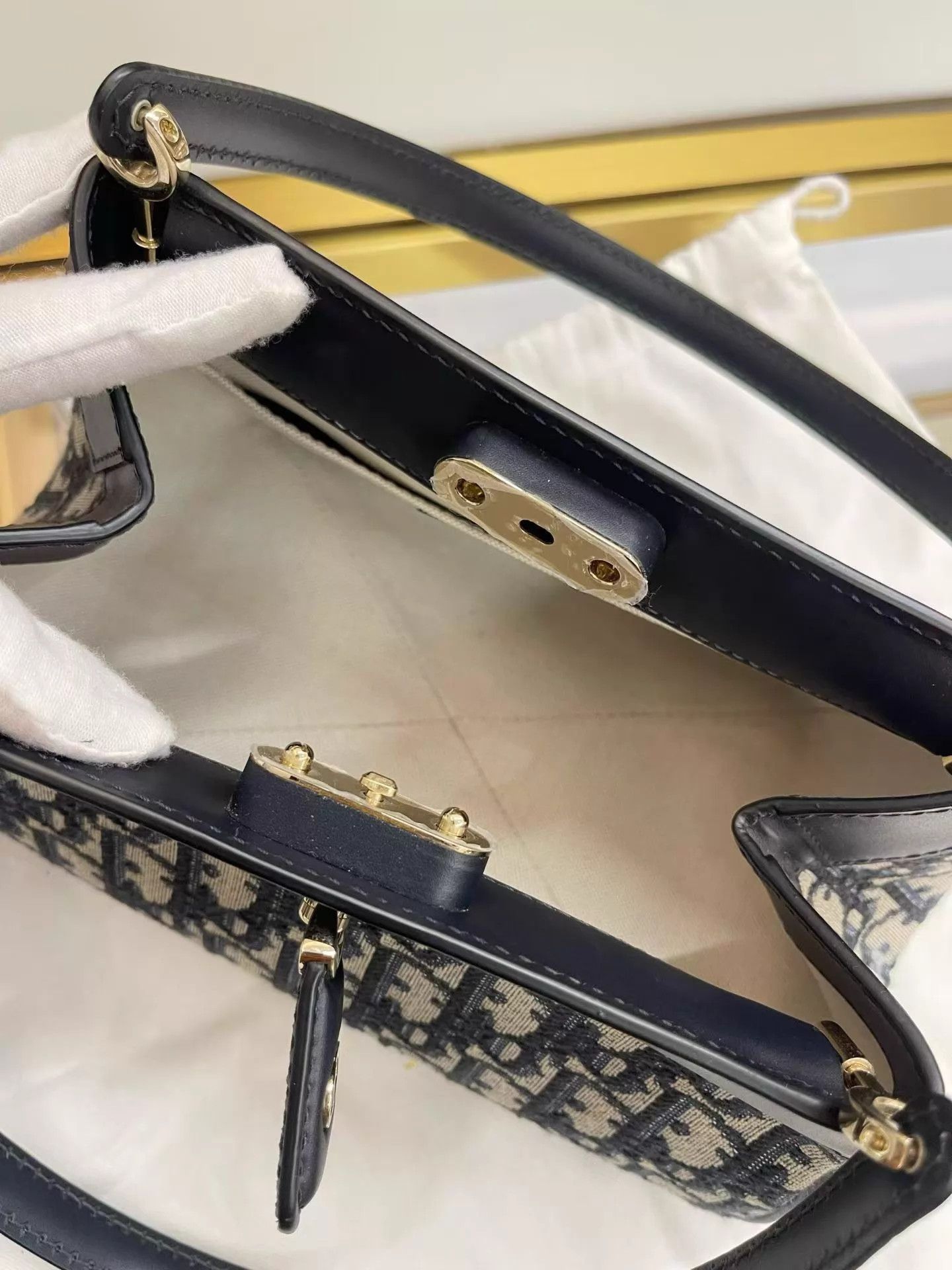 Dior Dior Oblique Key Bag Blue Underarm Like New Size ONE SIZE - 9 Thumbnail