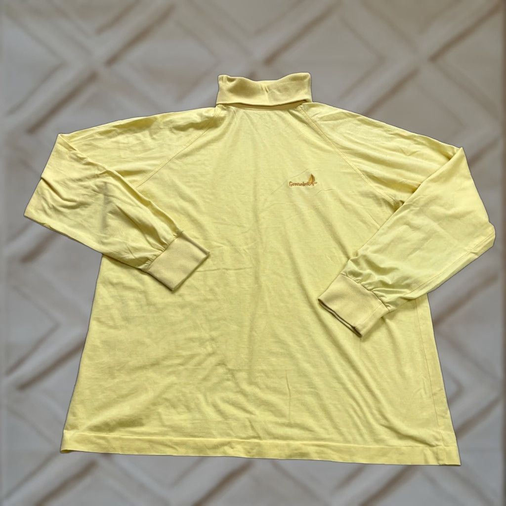 Izod VINTAGE IZOD Shirt Mens L Yellow Long Sleeve Turtle Neck Outdoor Size US L / EU 52-54 / 3 - 1 Thumbnail