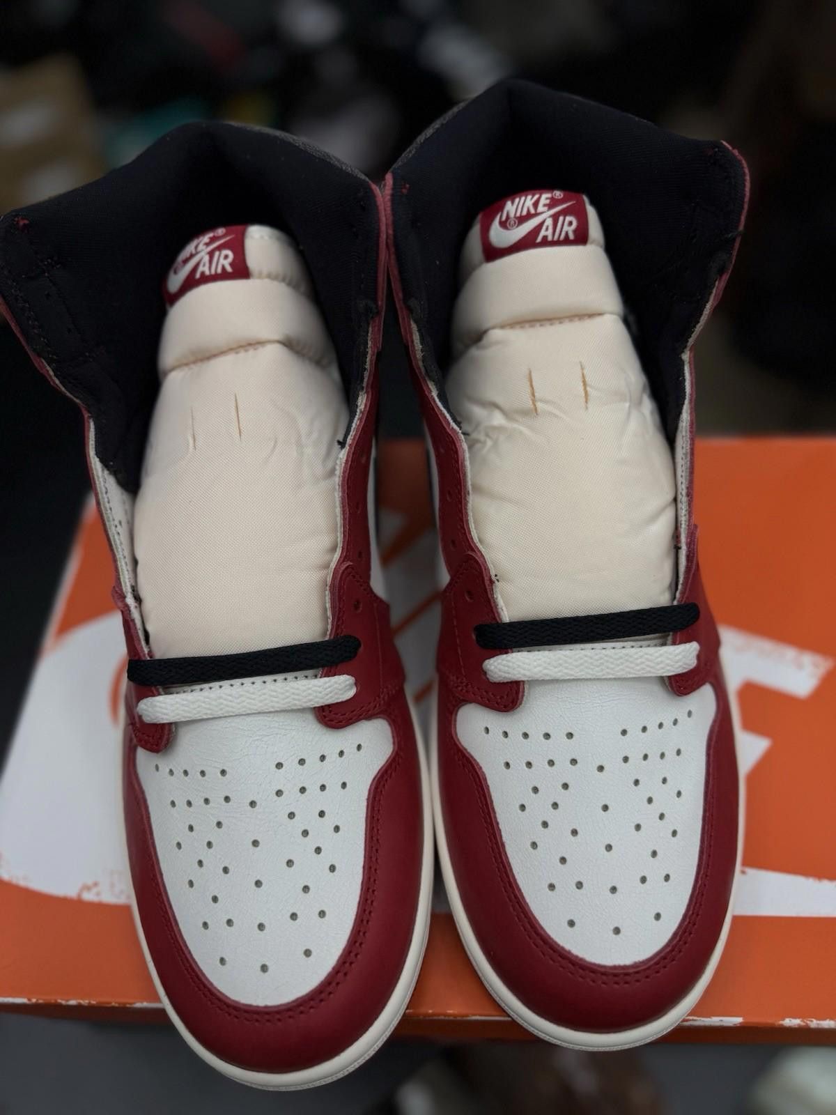 Jordan Brand Size 10.5 - Jordan 1 Retro High OG Chicago Lost & Found NEW Size US 10.5 / EU 43-44 - 11 Thumbnail