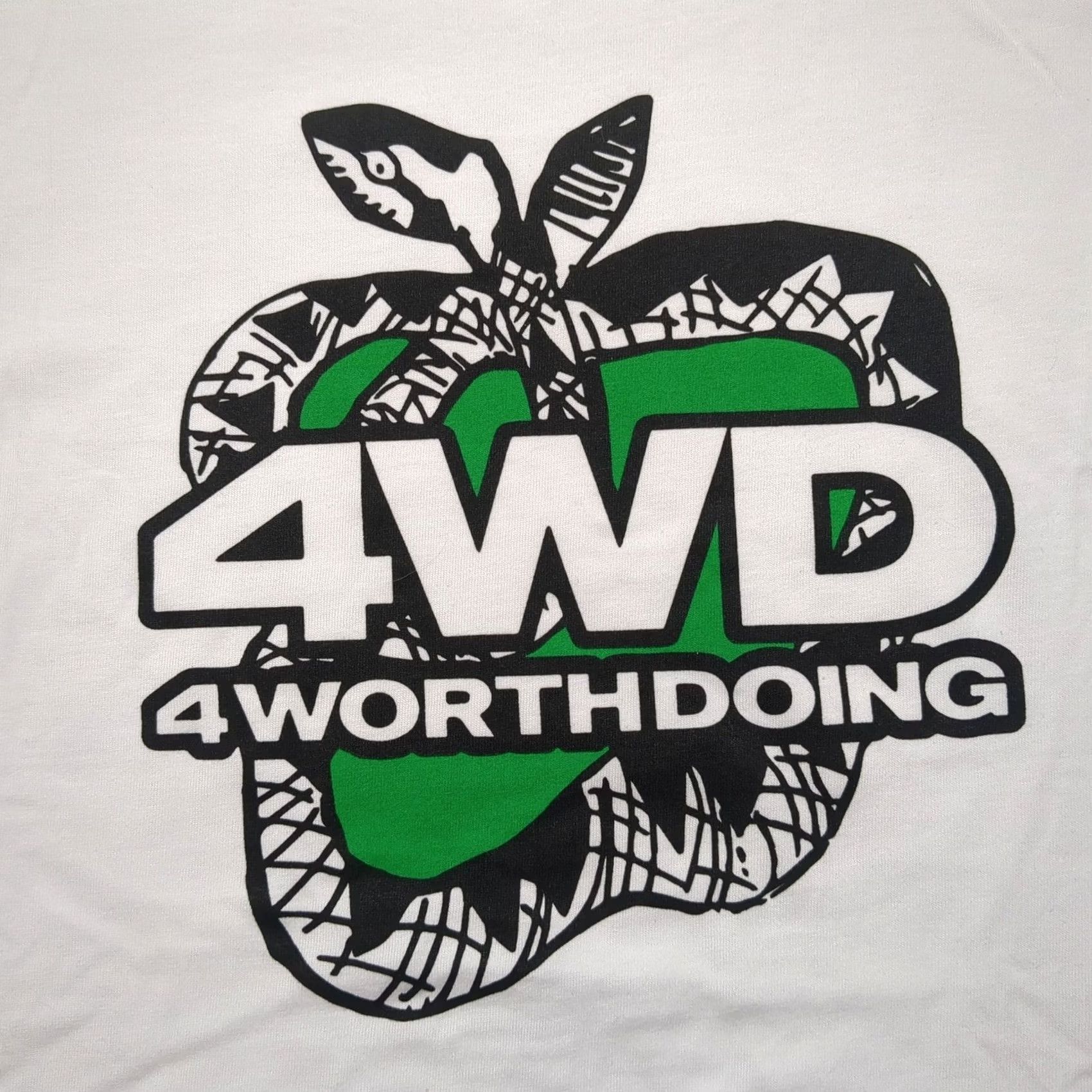 Vintage 4 Worth Doing T-Shirt White Men M Short Sleeve Crew Neck Snake Apple Graphic Streetwear Hip Hop Skater 4WD Logo Size US M / EU 48-50 / 2 - 2 Thumbnail