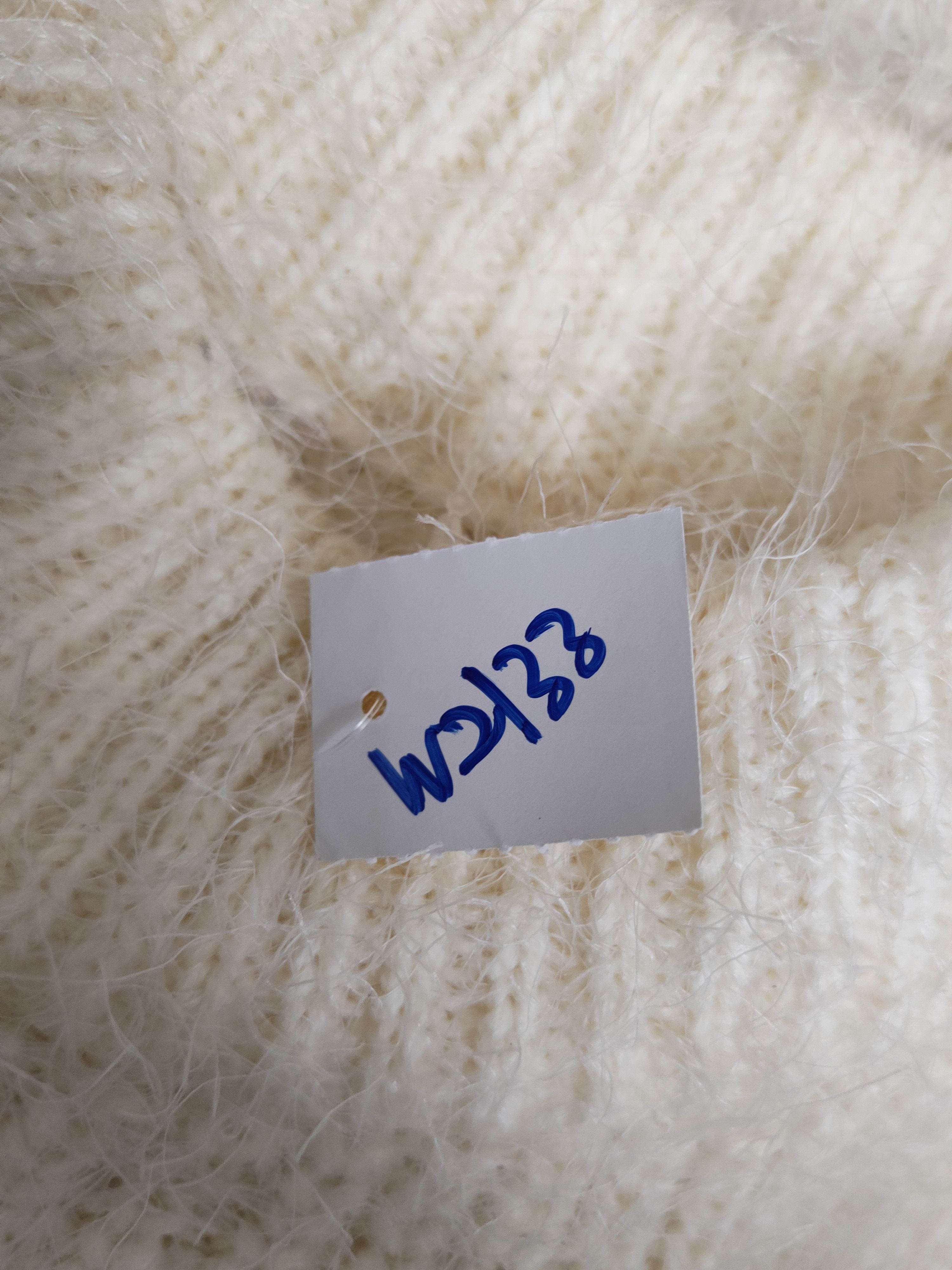 Japanese Brand Merci-u Ivory Shag Shaggy Fur Mohair Knitwear #W2133 Size L / US 10 / IT 46 - 13 Thumbnail