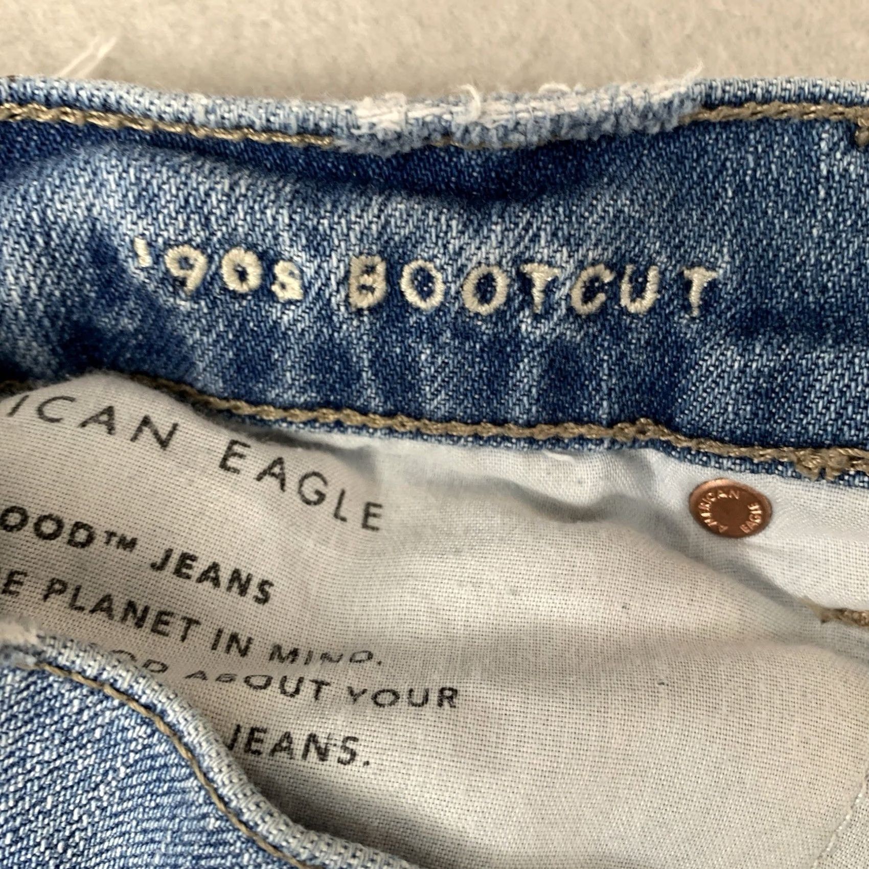 American Eagle Outfitters VINTAGE American Eagle Jeans 90s Bootcut Blue 10 Women Regular Denim Distressed Hipster Baroque Style? Size 32" / US 10 / IT 46 - 5 Thumbnail