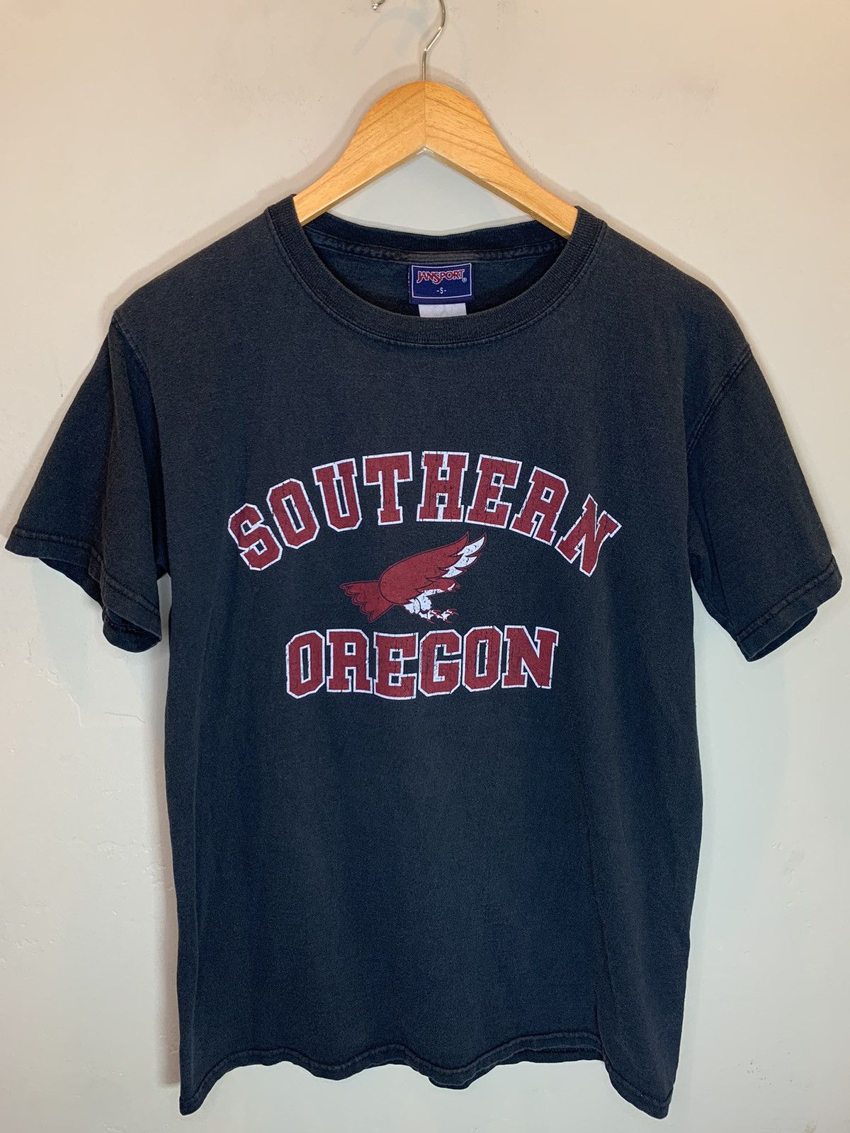 Jansport *RARE* Vintage 90’s Southern Oregon Raiders College T-Shirt Size US S / EU 44-46 / 1 - 1 Thumbnail