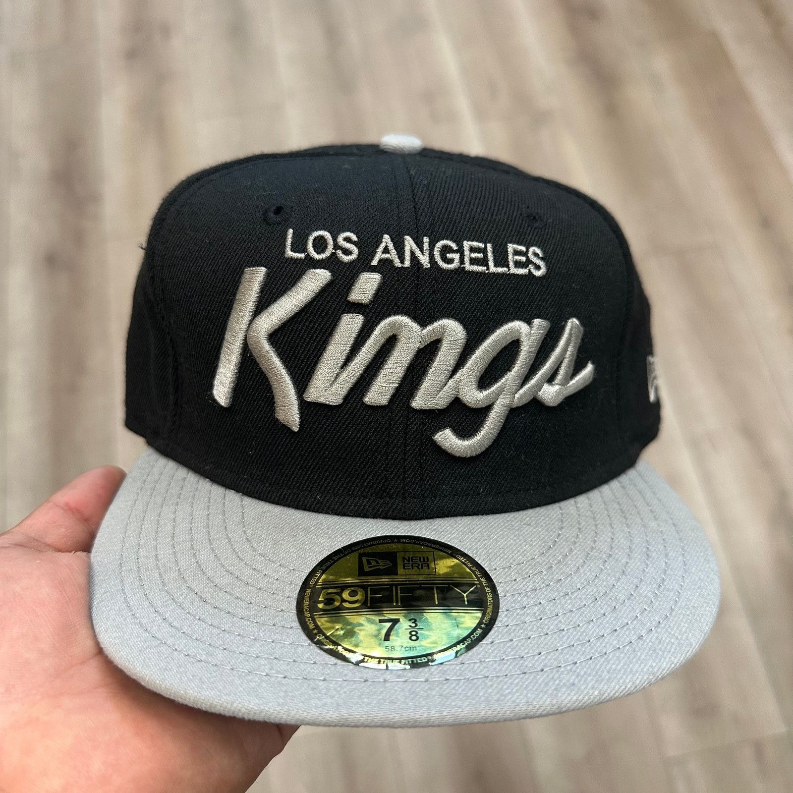 New Era New Era Los Angeles Kings Script fitted hat Cap size 7 3/8 Size ONE SIZE - 2 Thumbnail