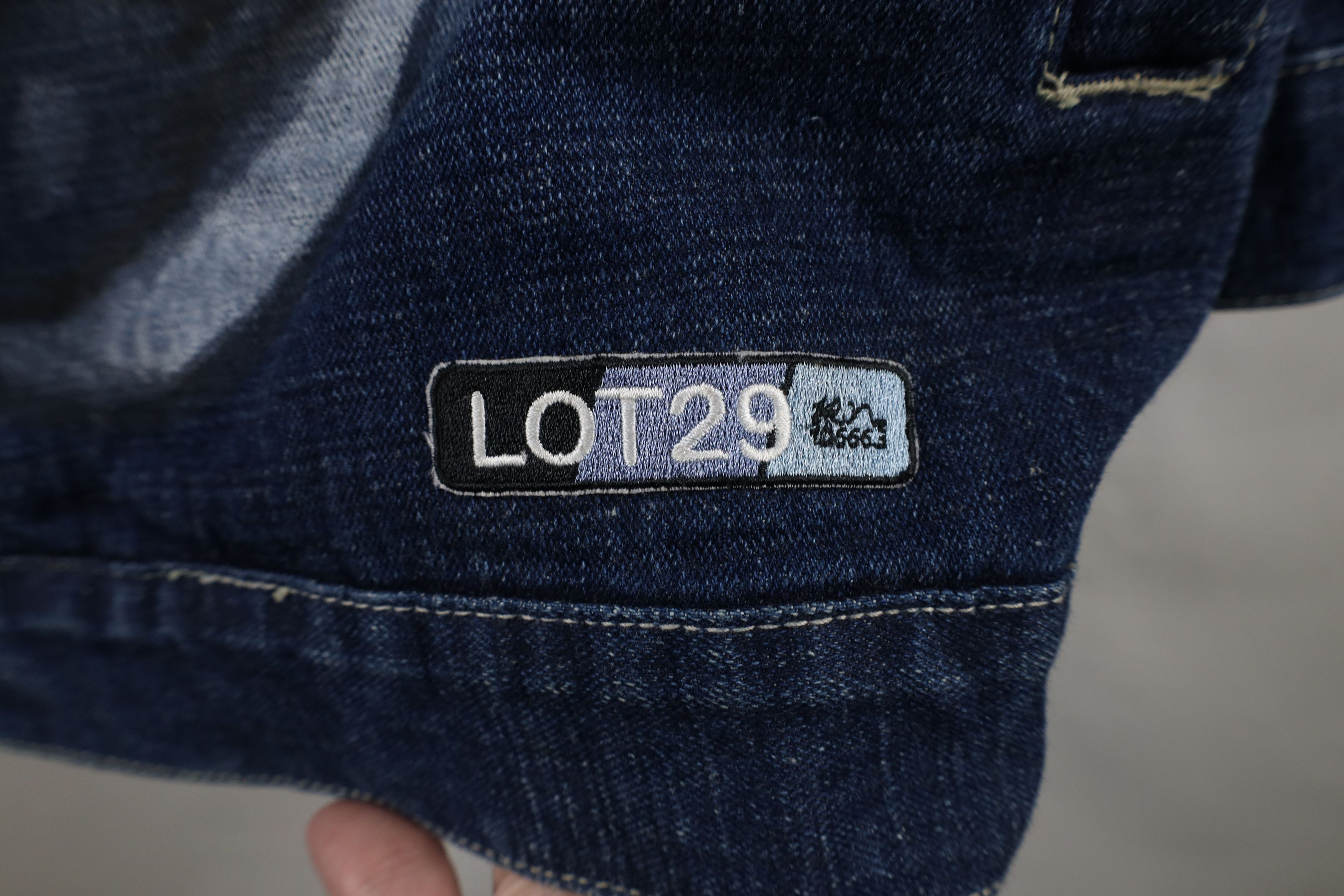 Vintage Vintage 90s Lot 29 Looney Tunes Bugs Bunny Denim Jean Jacket Size US XXL / EU 58 / 5 - 4 Thumbnail
