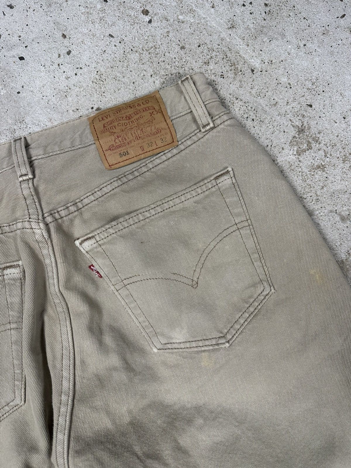 Levi's × Vintage Vintage 1995 Levi’s 501 Beige Distressed Denim Pants Jeans Size US 31 - 16 Thumbnail