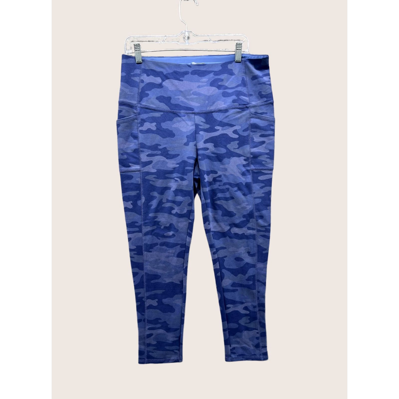 Vintage Chico's Zenergy Leggings Womens 2P Blue Camo Crop High Rise Yoga Pants Athletic Shirt Shirt? Size 26" / US 2 / IT 38 - 1 Thumbnail