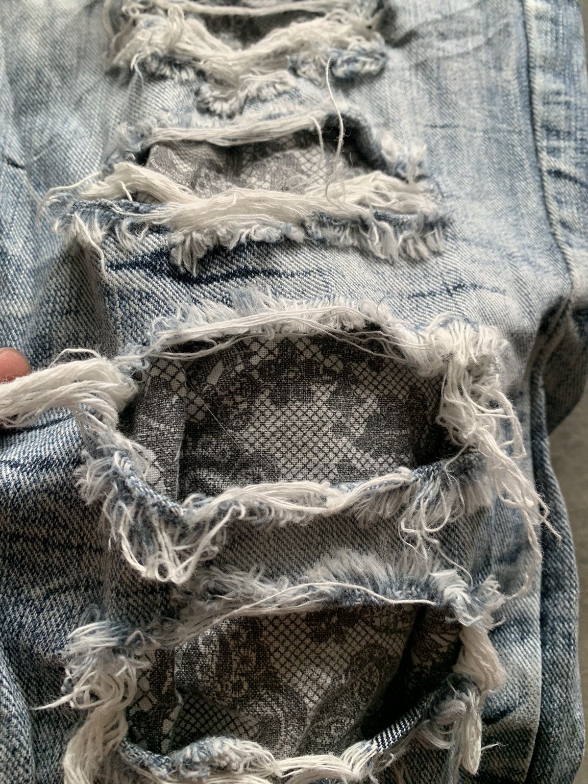 20471120 × Hysteric Glamour × If Six Was Nine distressed stone washed ripped jeans japanese designer Size US 31 - 14 Thumbnail