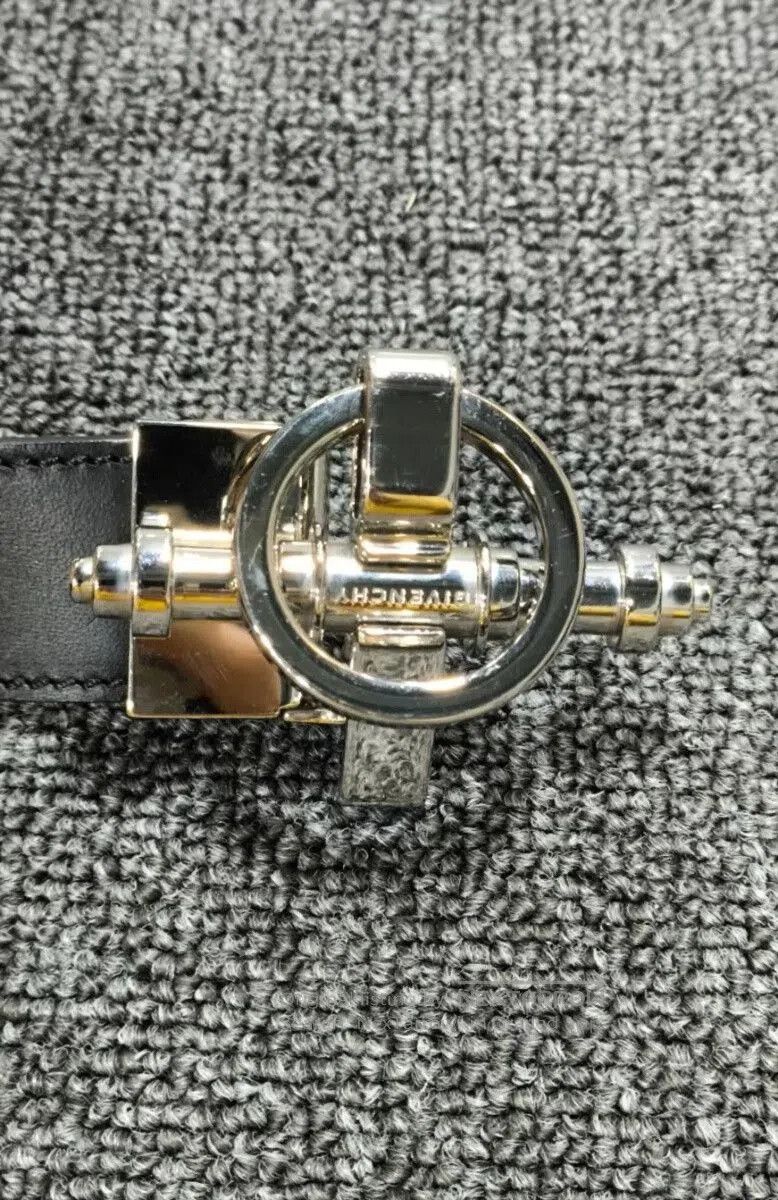 Givenchy Givenchy Silver Buckle Black Belt. Size ONE SIZE - 3 Thumbnail