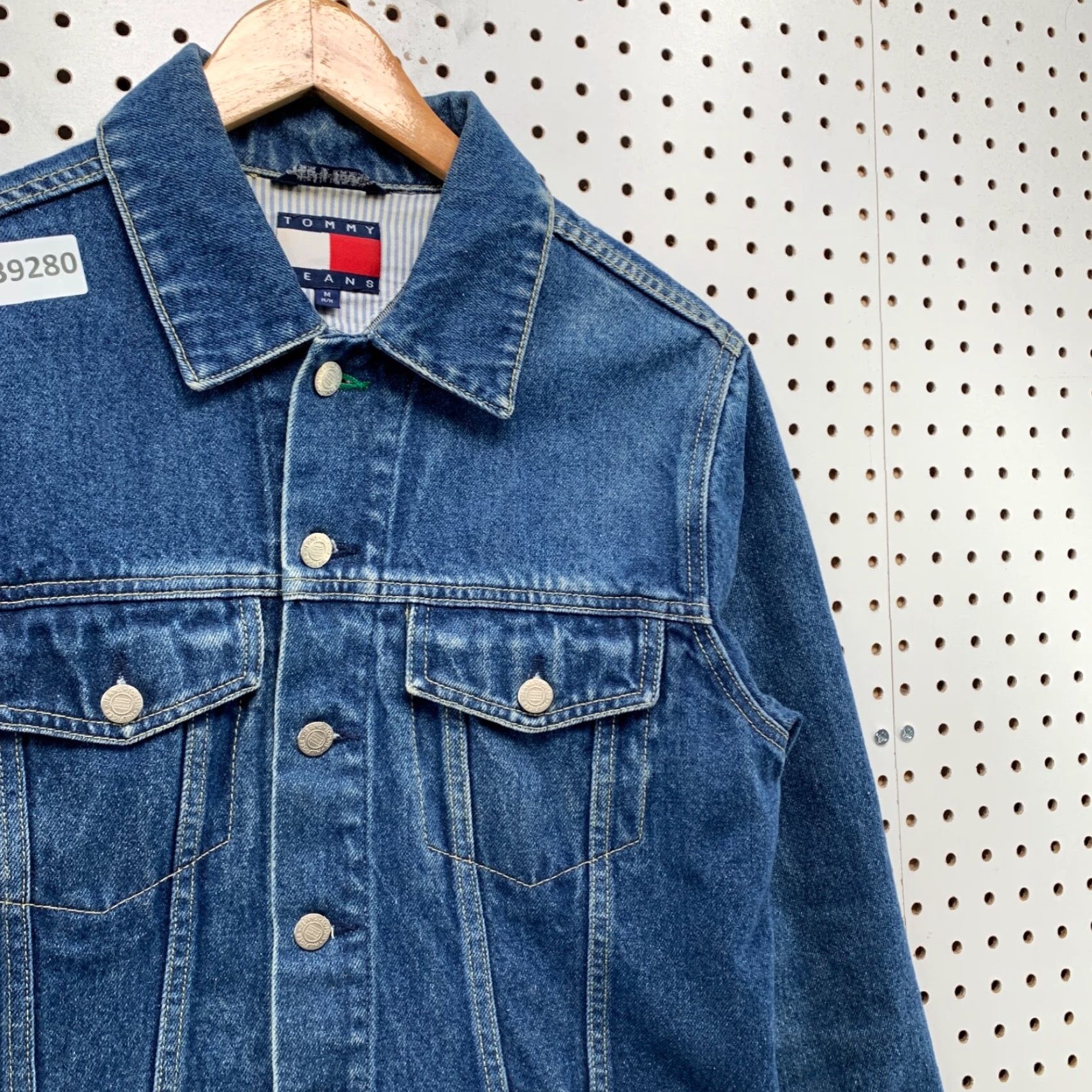 Tommy Hilfiger VINTAGE Tommy Hilfiger Denim Trucker Crop Jacket Womens Medium Blue Spellout Y2K Size M / US 6-8 / IT 42-44 - 7 Thumbnail
