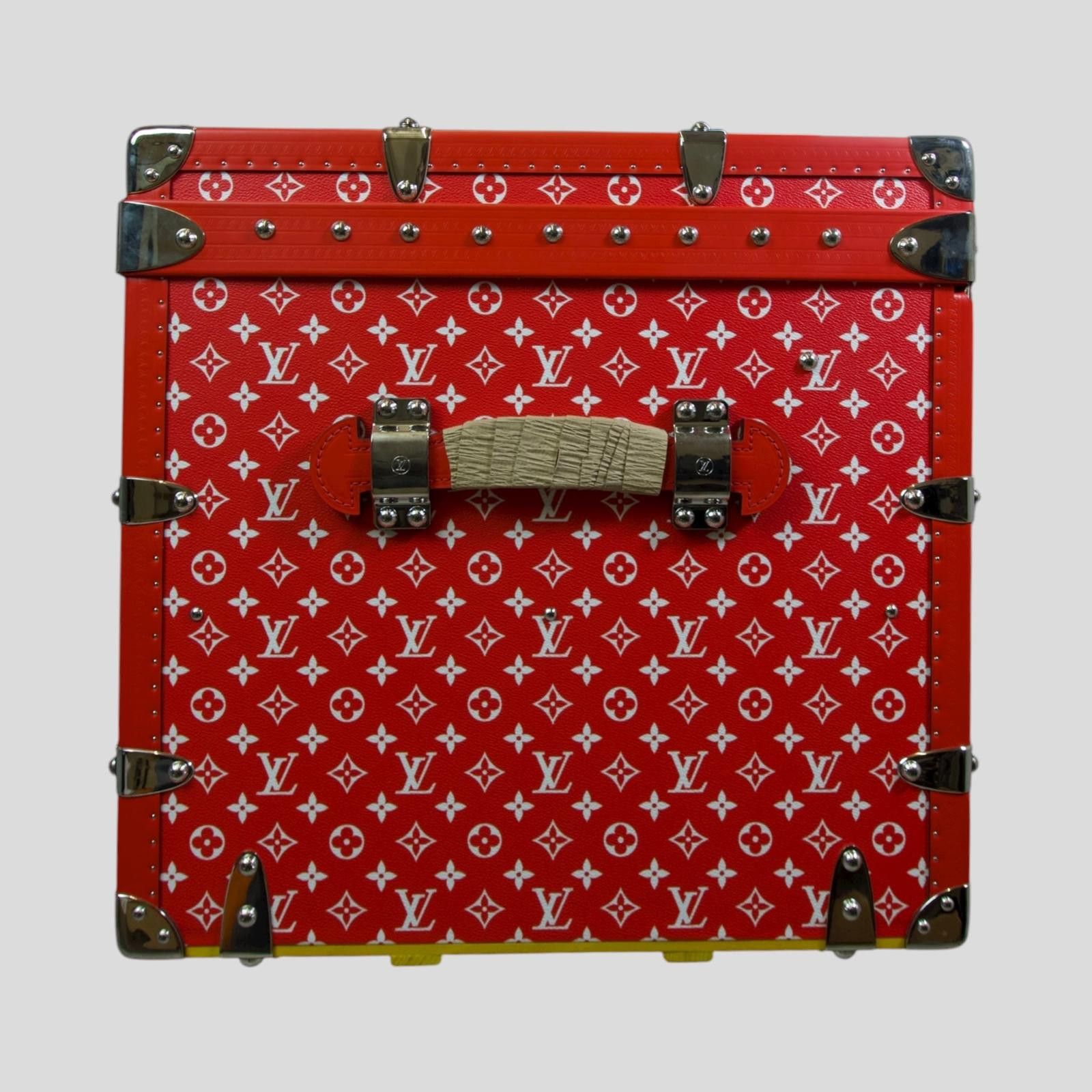 Louis Vuitton Louis Vuitton X Supreme Trunk Size ONE SIZE - 12 Thumbnail