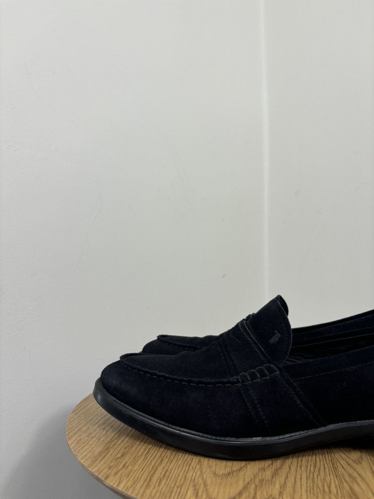 Tod's Tod’s Men’s Deep Black Luxury Suede Penny Loafers Shoes Size US 9 / EU 42 - 10 Thumbnail