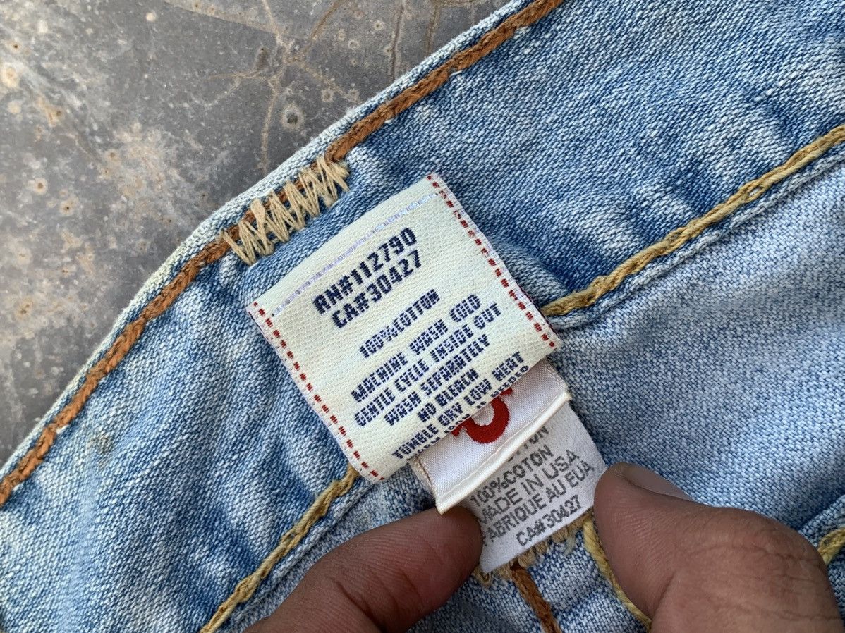 True Religion Rare Distressed True Religion Jeans size 31 Size US 31 - 17 Thumbnail