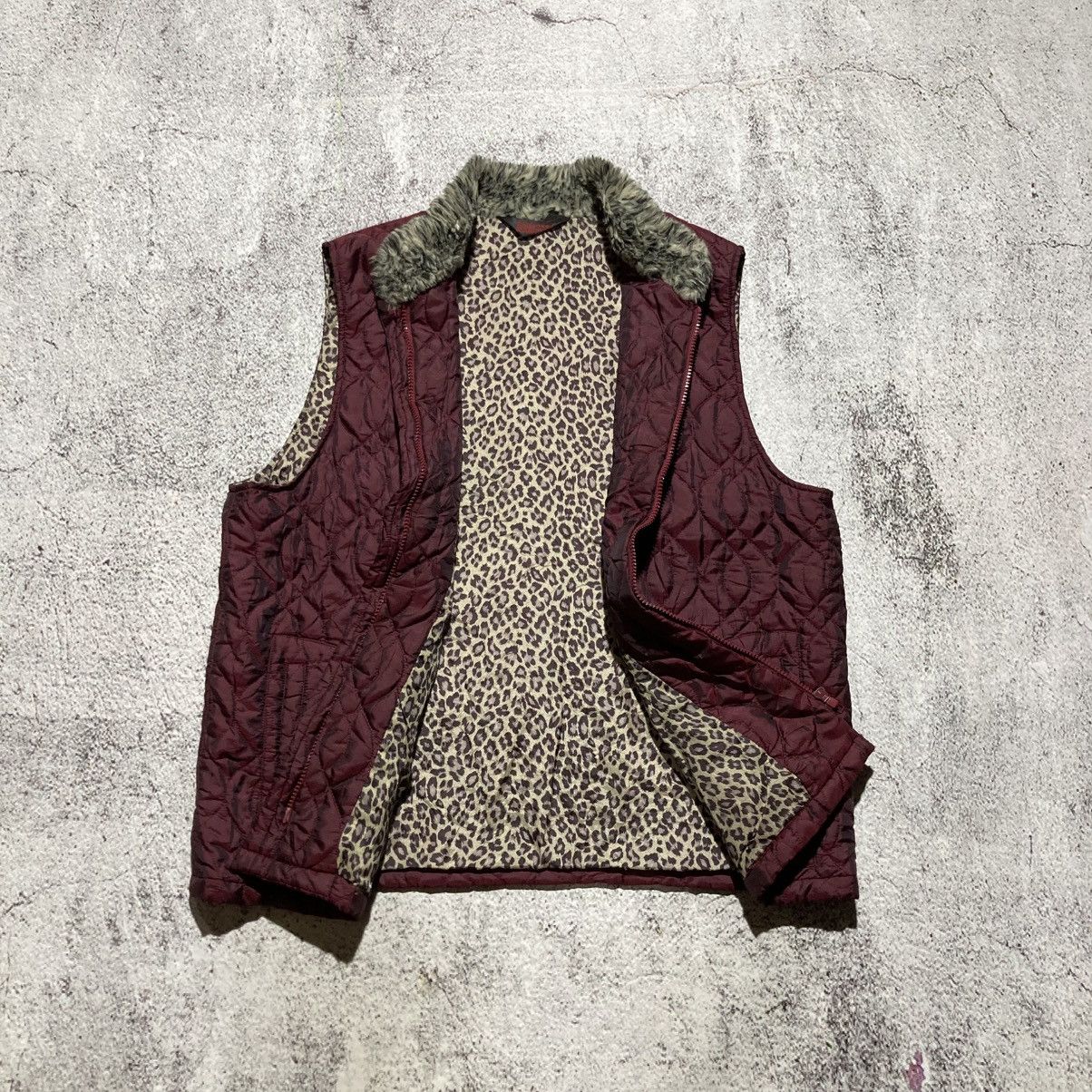 Japanese Brand 2000s Ramlossa Puffer Inner Leopard Motif Vest Red Lgb Size US L / EU 52-54 / 3 - 1 Thumbnail