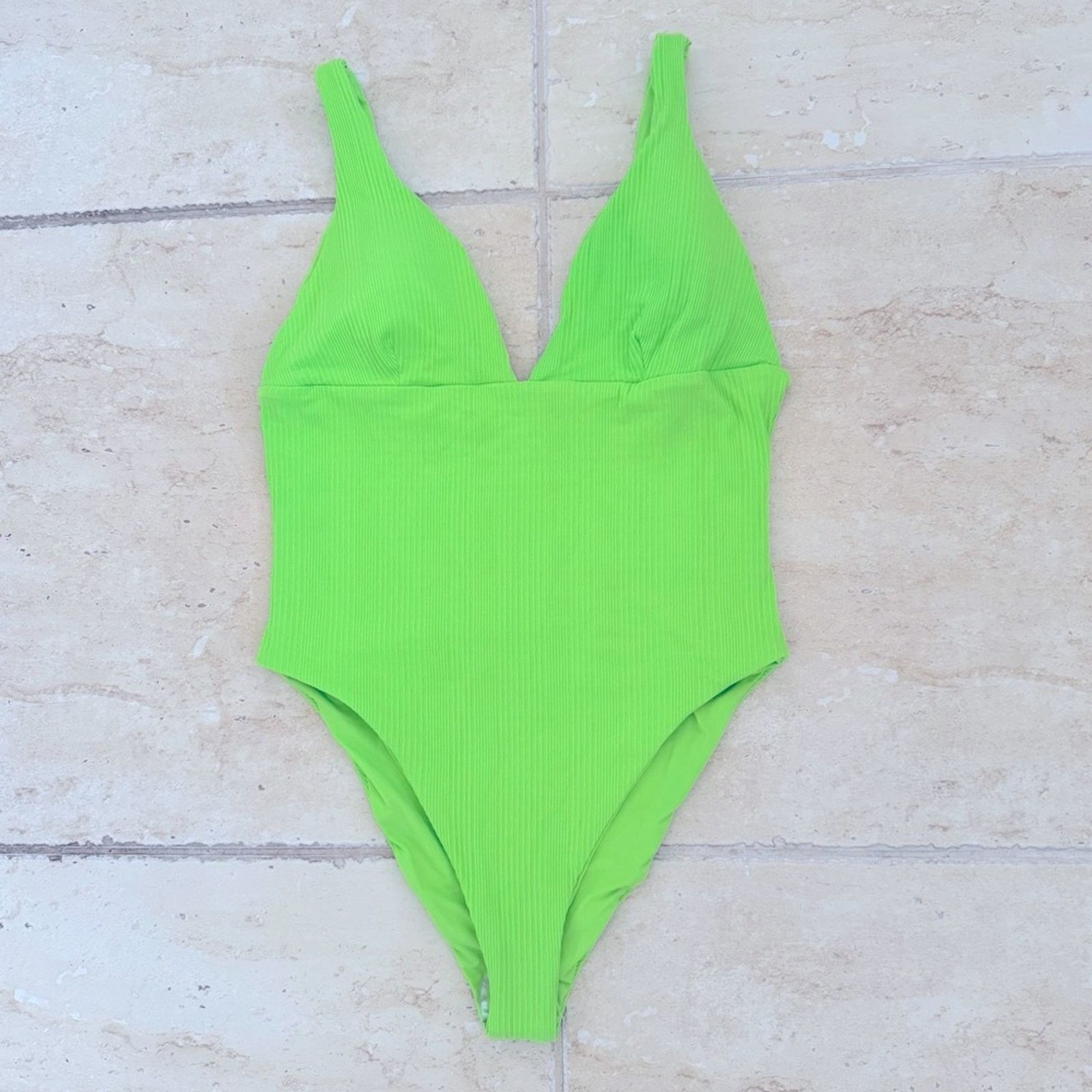 Other NWOT! LSpace Green Katniss One Piece Swimsuit, Size L Size L / US 10 / IT 46 - 2 Thumbnail