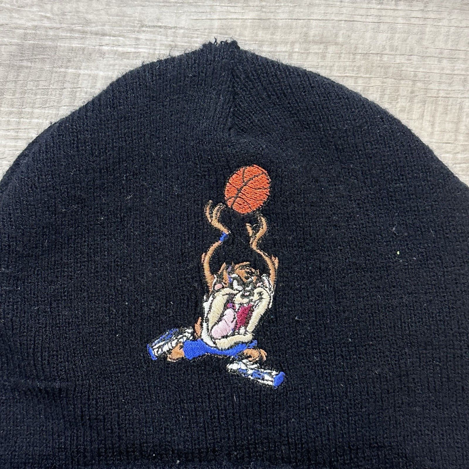 Vintage Vintage 90's Orlando Magic Tasmanian Devil Taz '96 Beanie Size ONE SIZE - 2 Thumbnail