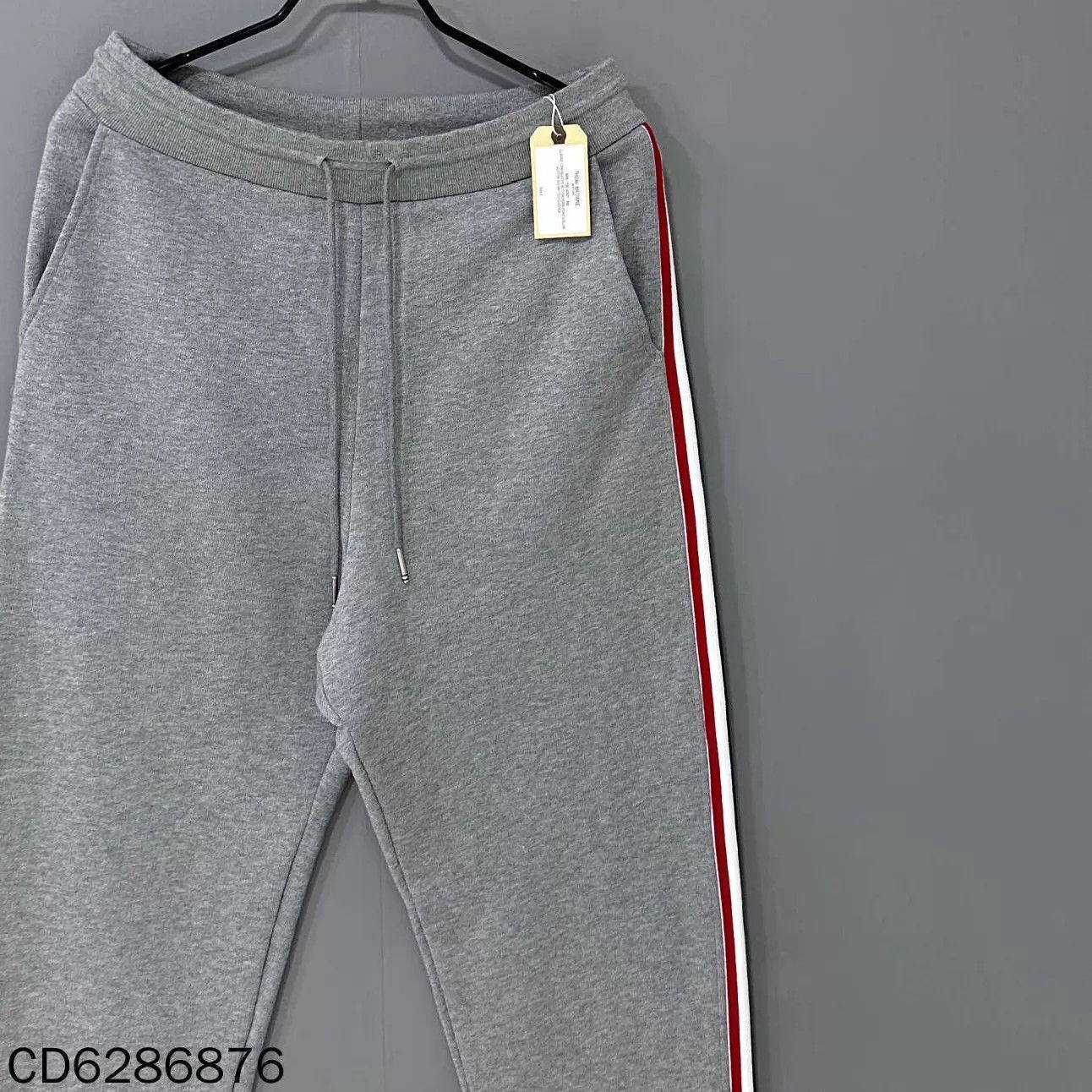 Thom Browne Thom Browne Side Stripe Trousers Size 1 New w/ Tags Size US 28 / EU 44 - 2 Thumbnail
