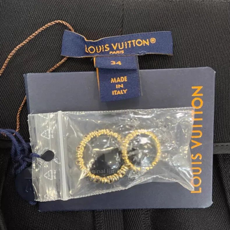 Louis Vuitton Louis Vuitton Jeweled button-down pleated black shorts Size US 34 / EU 50 - 5 Thumbnail