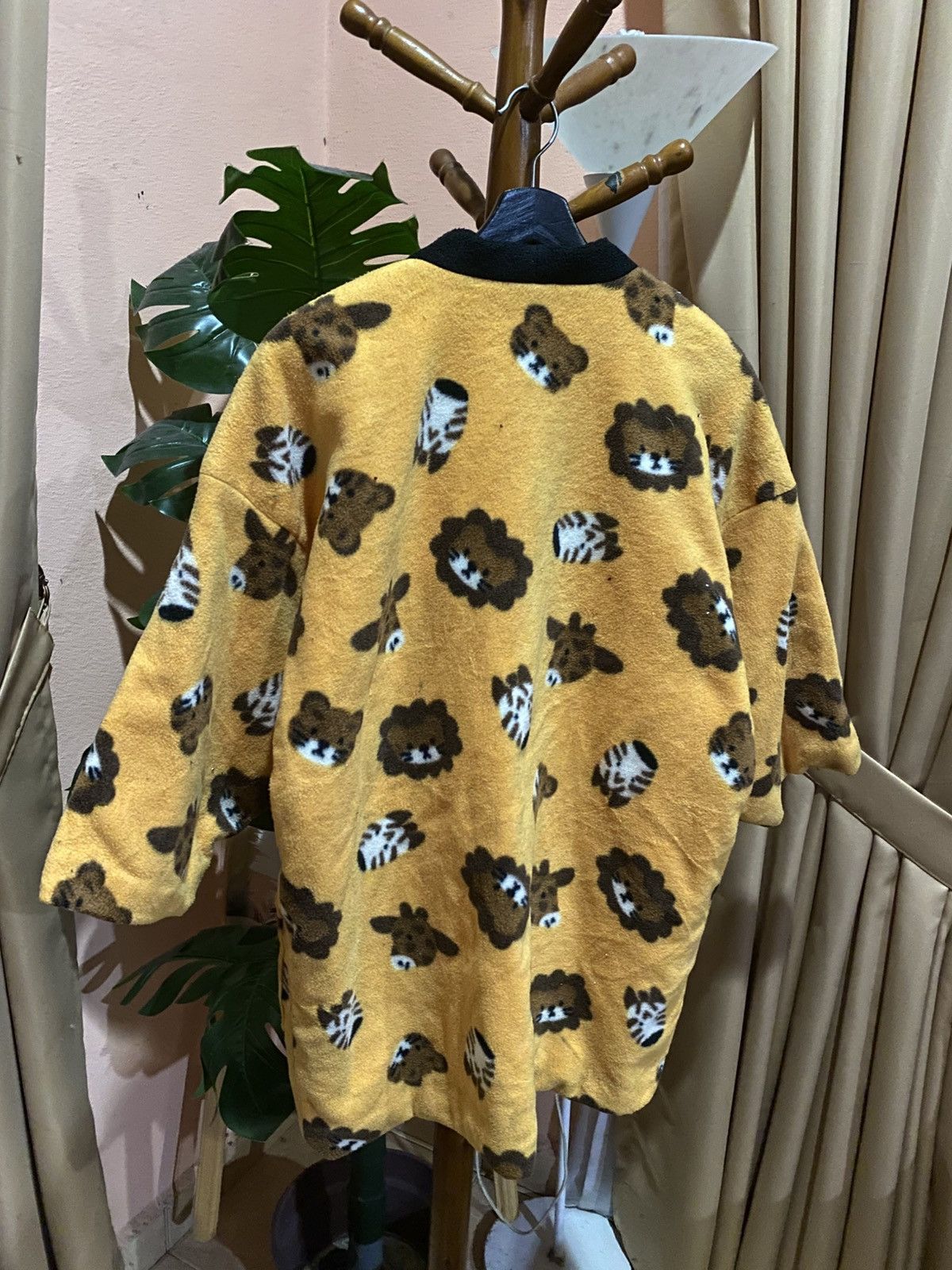 Vintage Vintage Elle Chante Fleece Kimono Robe with Animal Prints Size US M / EU 48-50 / 2 - 9 Thumbnail
