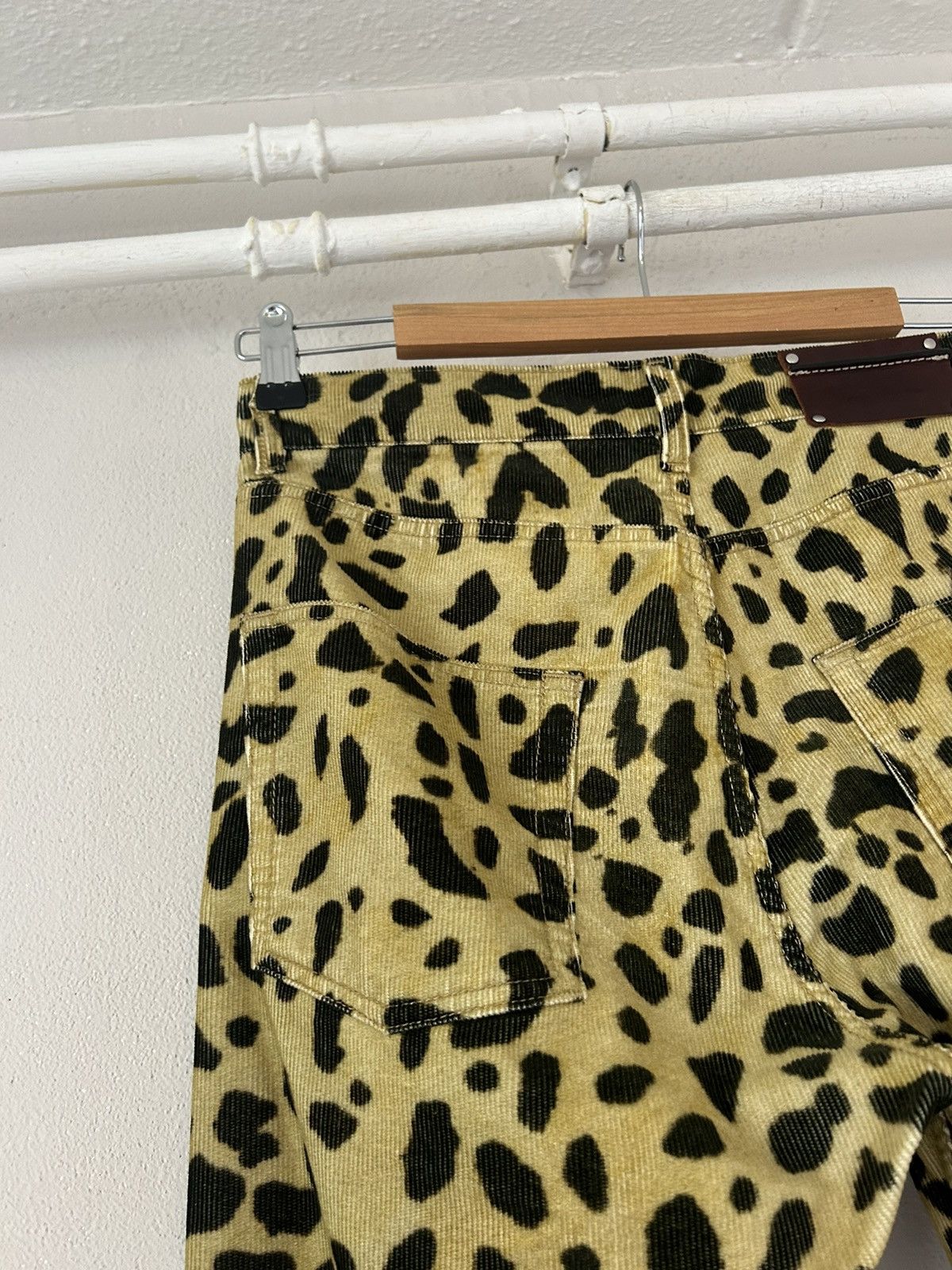 Dries Van Noten Leopard Print Corduroy Pants Size US 30 / EU 46 - 11 Thumbnail