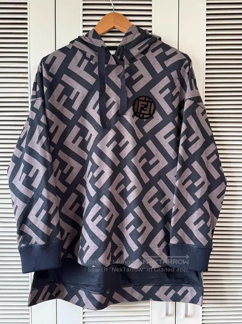 Fendi Fendi Cashmere Knit Cardigan Size M / US 6-8 / IT 42-44 - 1 Thumbnail