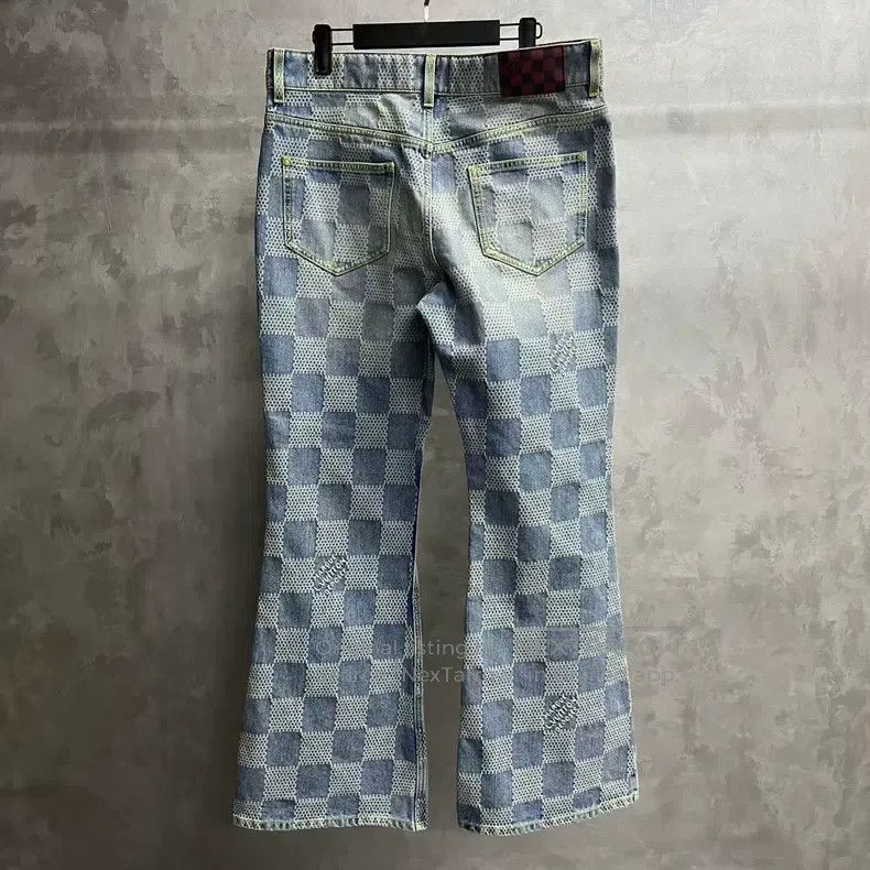 Louis Vuitton Louis Vuitton Blue plaid printed button mid-rise straight Size US 34 / EU 50 - 6 Thumbnail