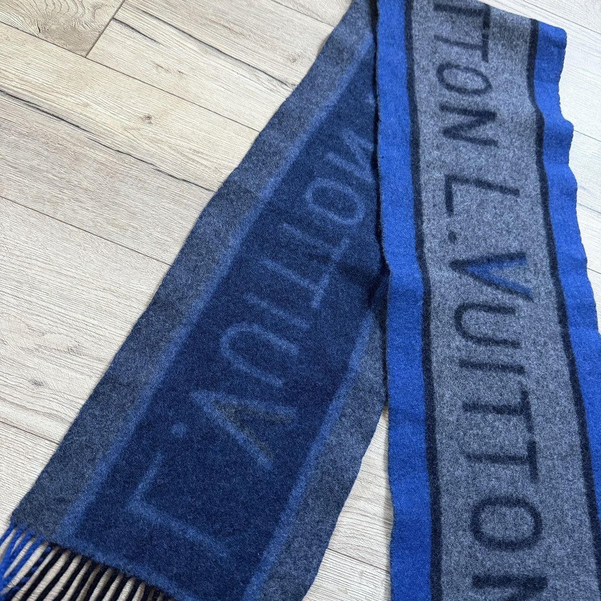Louis Vuitton Louis Vuitton wool scarf Big Logo Size ONE SIZE - 7 Thumbnail