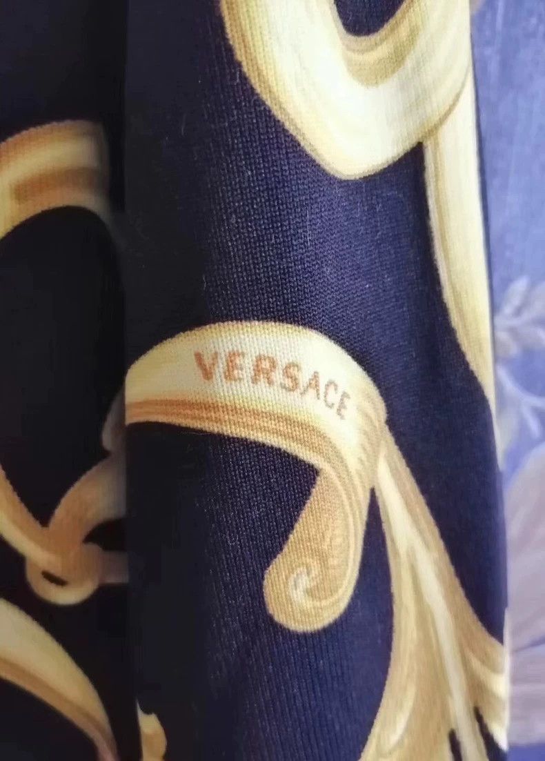 Versace Versace Black and gold jacket Size US L / EU 52-54 / 3 - 8 Thumbnail