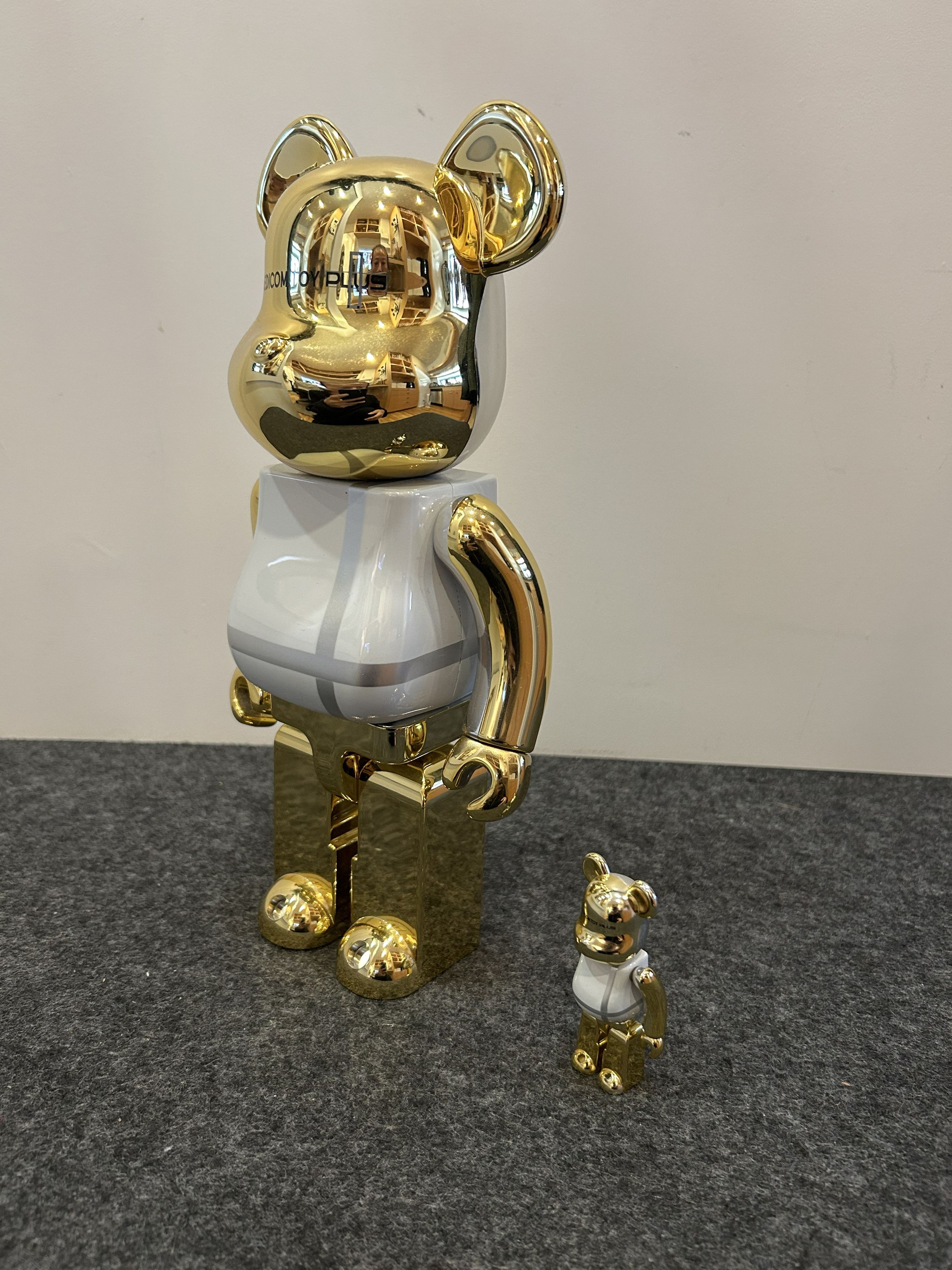 Medicom Toy MEDICOM TOY_Toy Plus Gold Chrome Size ONE SIZE - 2 Thumbnail