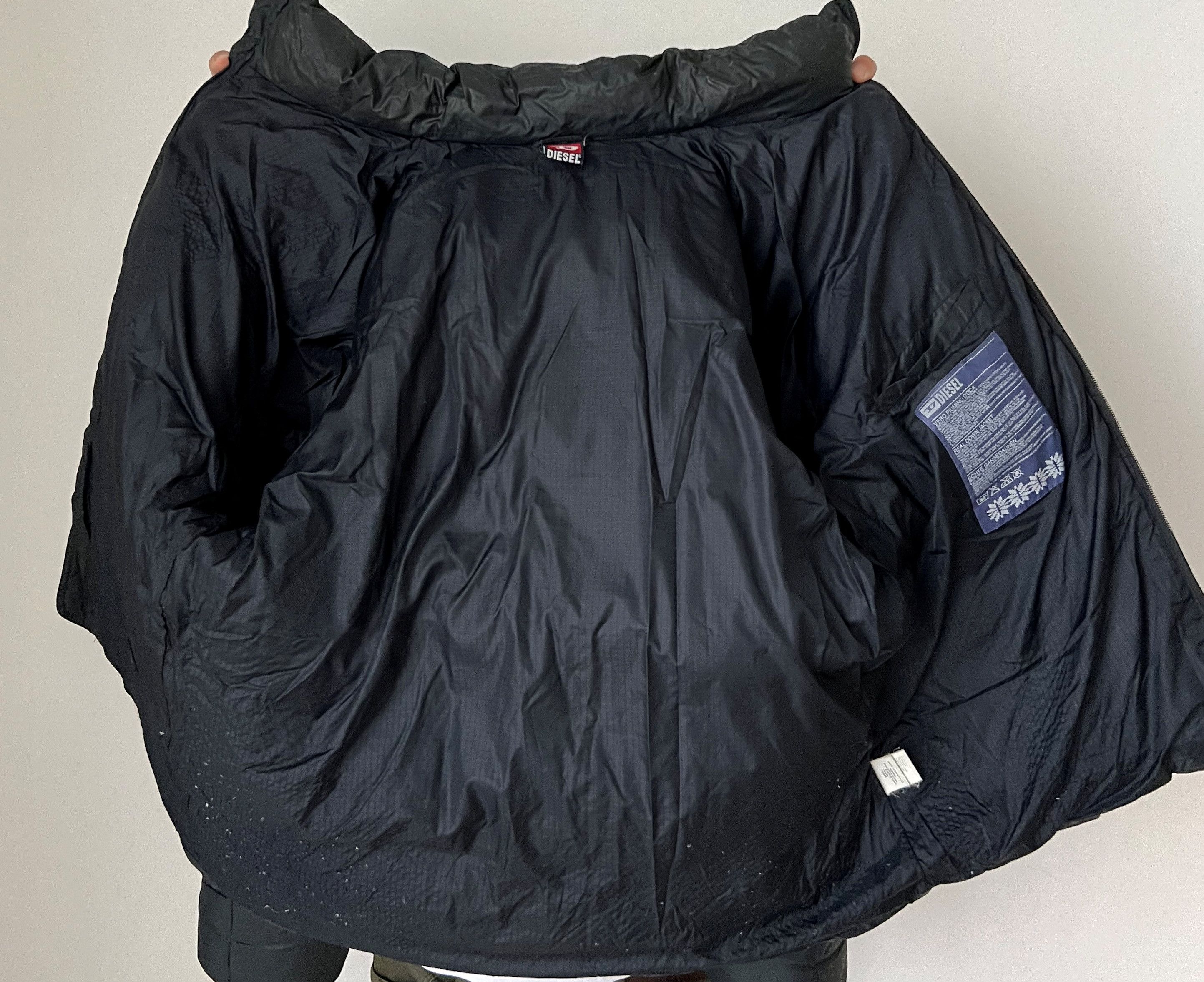 Diesel VINTAGE Y2K DIESEL DOWN PUFFER JACKET Size US XL / EU 56 / 4 - 8 Thumbnail