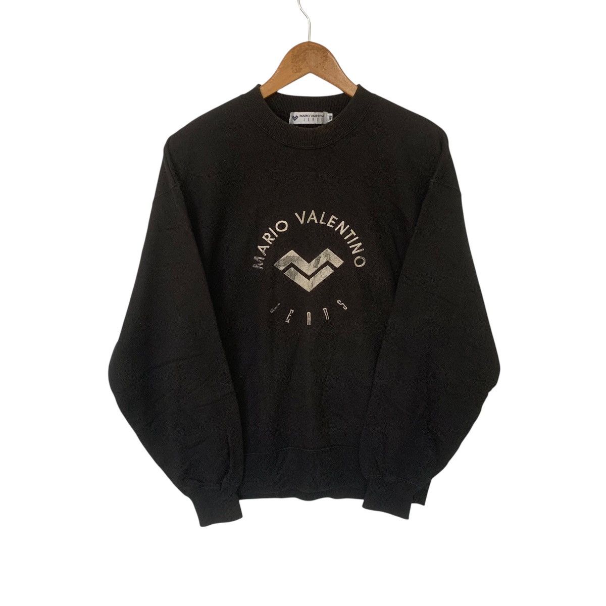 Valentino × Vintage Vintage Mario Valentino Sweatshirt Big Logo Medium Rare Size US M / EU 48-50 / 2 - 1 Thumbnail