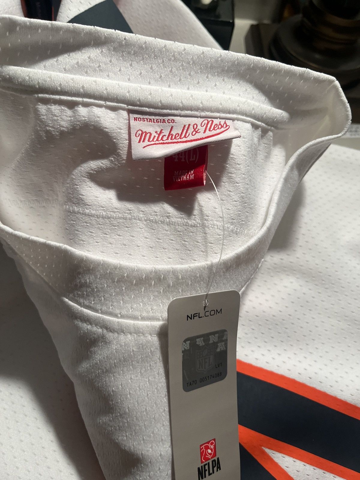 Mitchell & Ness Chicago Bears Away Vintage Walter Peyton Jersey Size US L / EU 52-54 / 3 - 14 Thumbnail