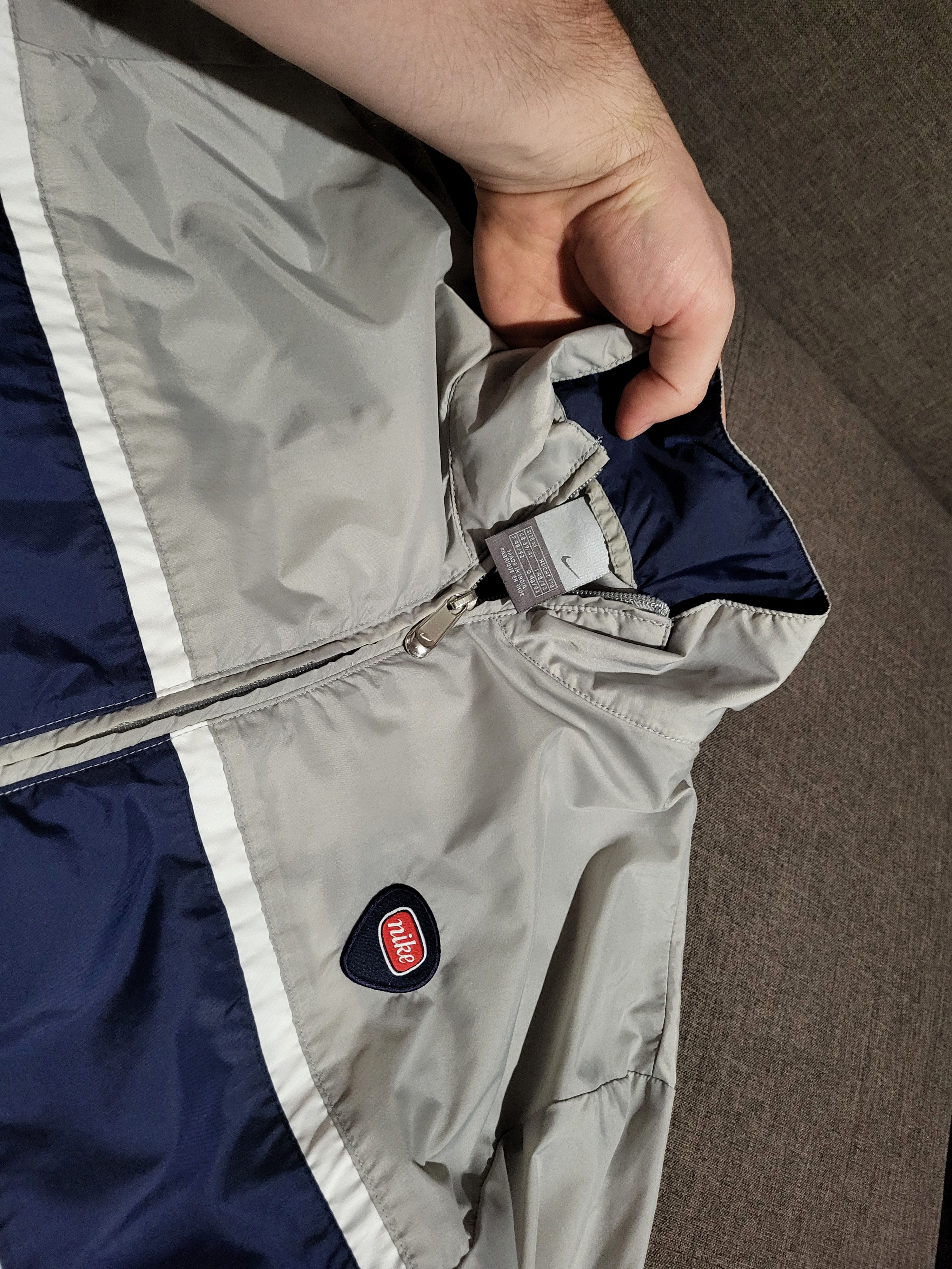 Nike vintage NIKE light jacket M Size US M / EU 48-50 / 2 - 3 Thumbnail