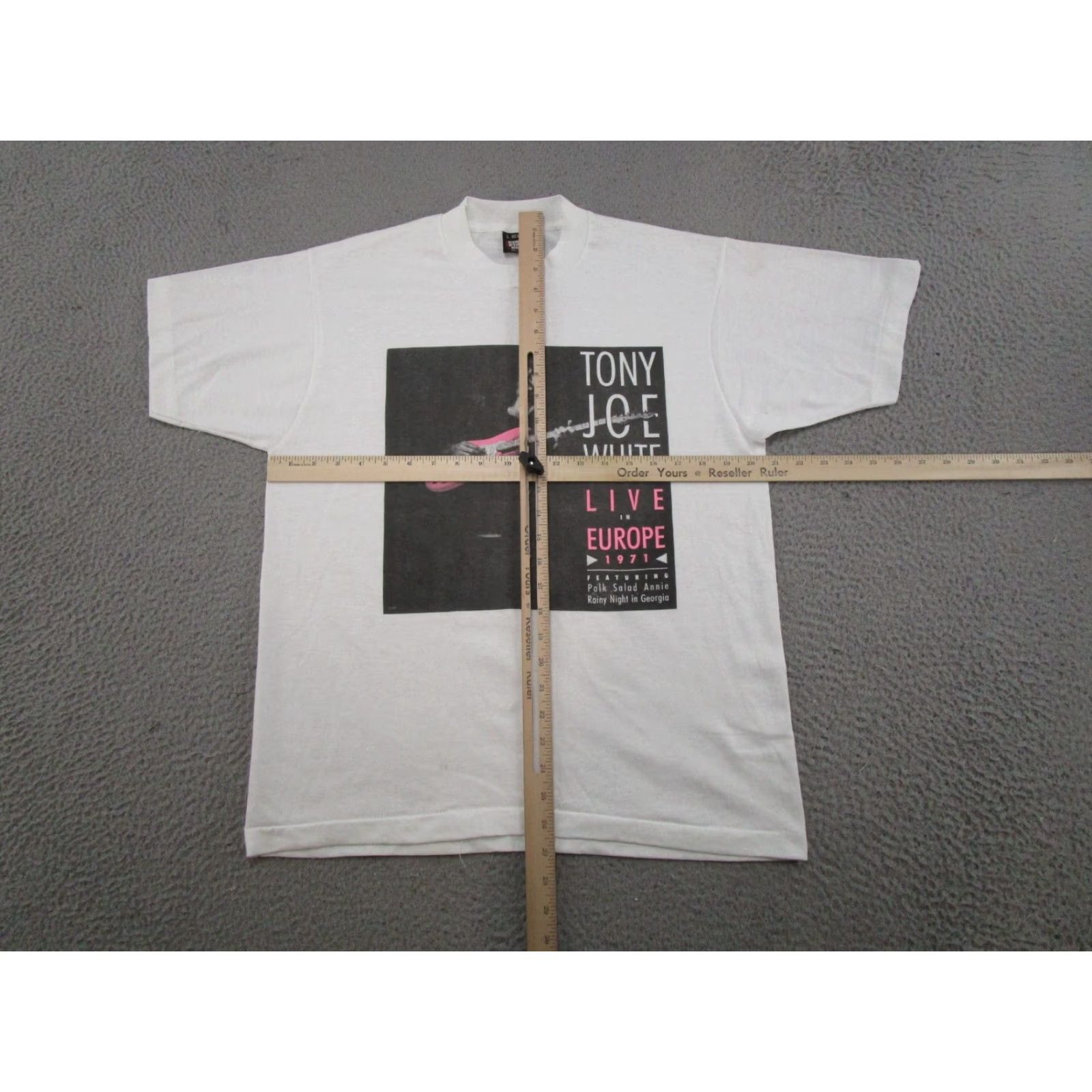 Vintage VINTAGE Tony Joe White 1971 Tour Single Stitch T-Shirt Mens SZ L Music Band Read Size US L / EU 52-54 / 3 - 6 Thumbnail