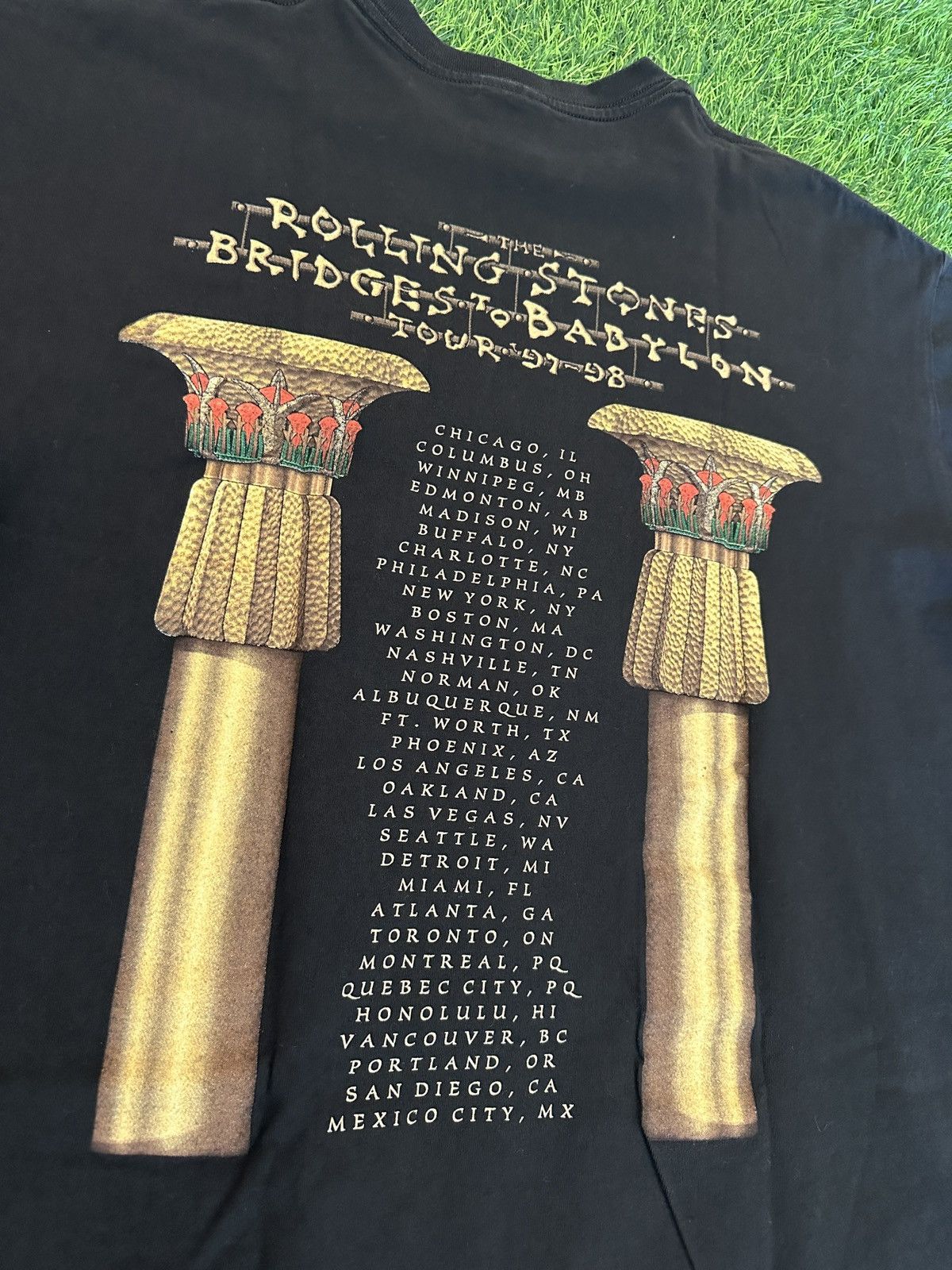 The Rolling Stones Vintage 1997 rolling stones babylon tour tee shirt size XL Size US XL / EU 56 / 4 - 4 Thumbnail